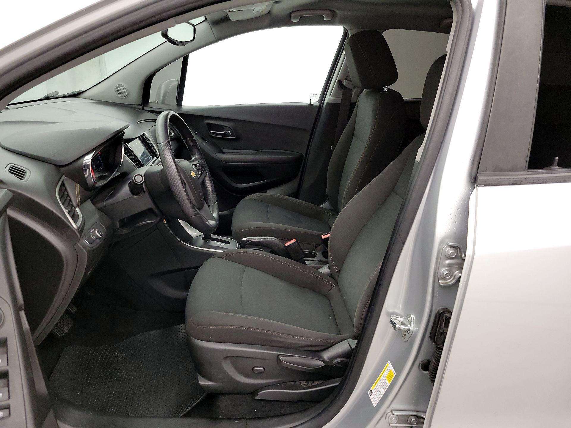 Thumbnail: 2018 Chevrolet Trax - 11