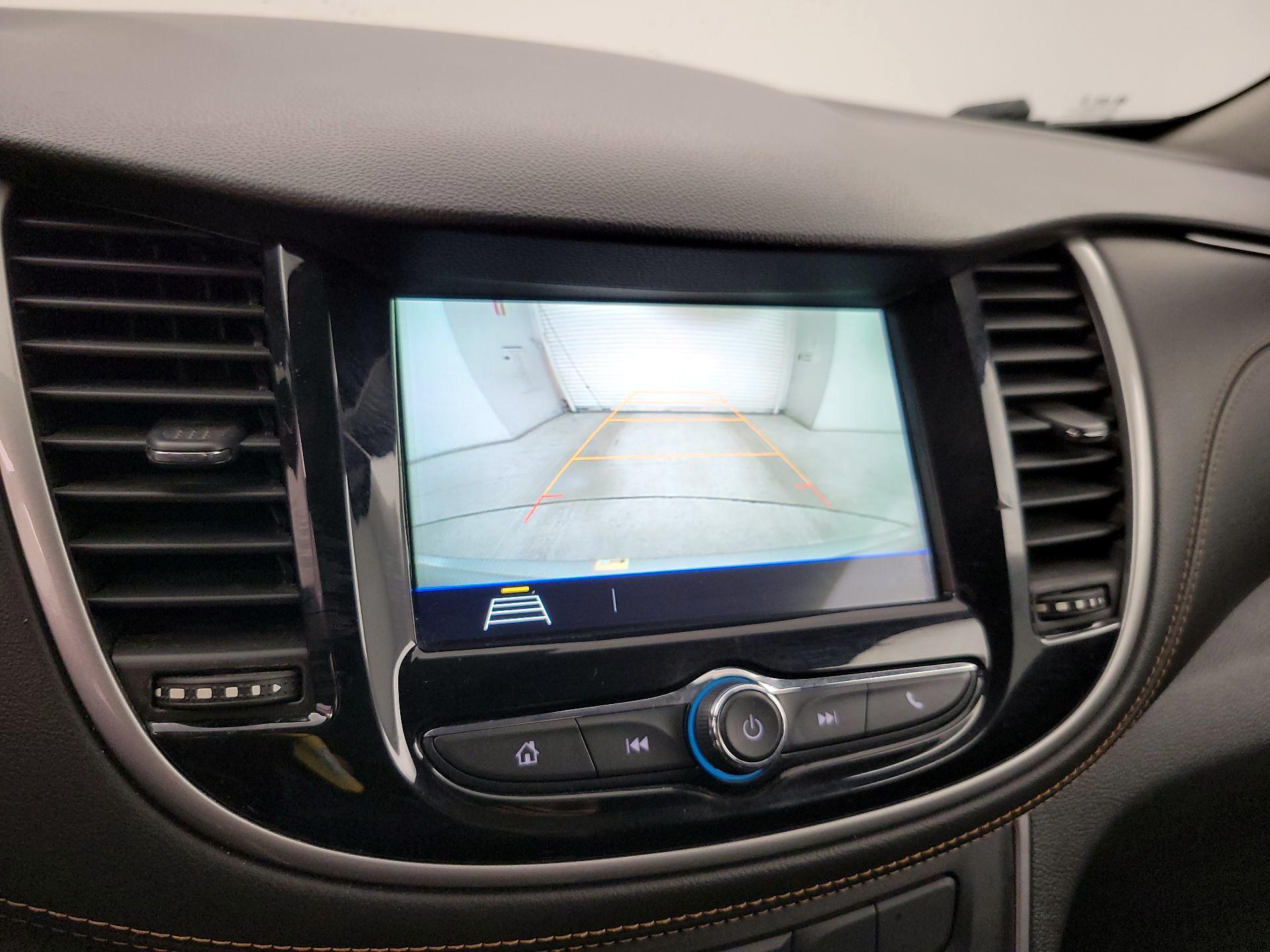 Thumbnail: 2018 Chevrolet Trax - 14