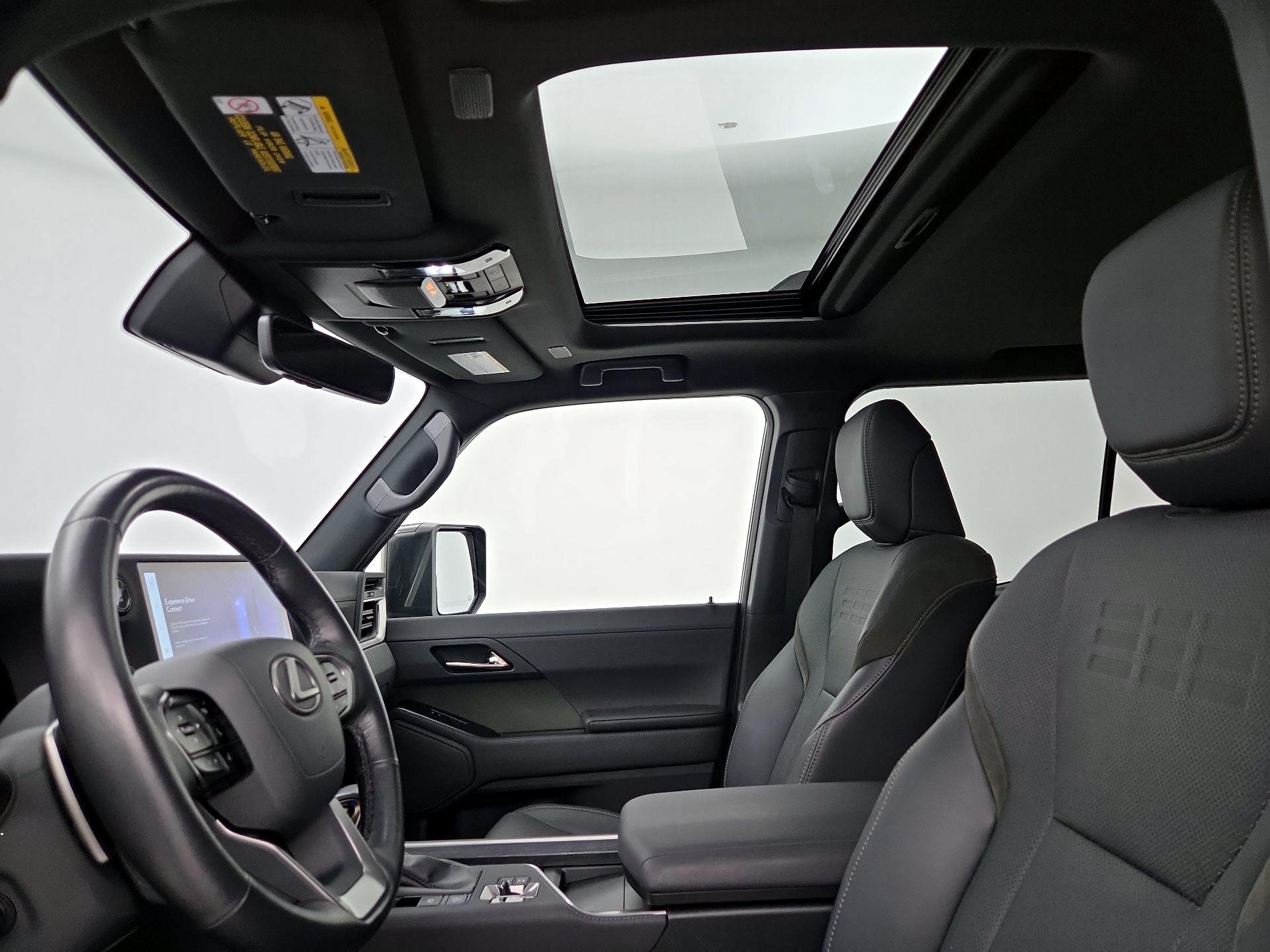 Thumbnail: 2024 Lexus GX - 19