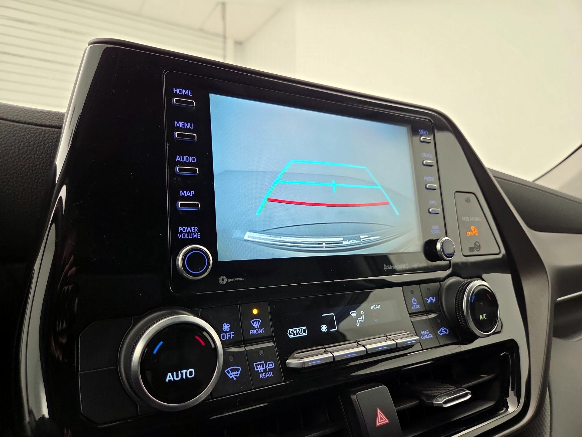 Thumbnail: 2020 Toyota Highlander - 14