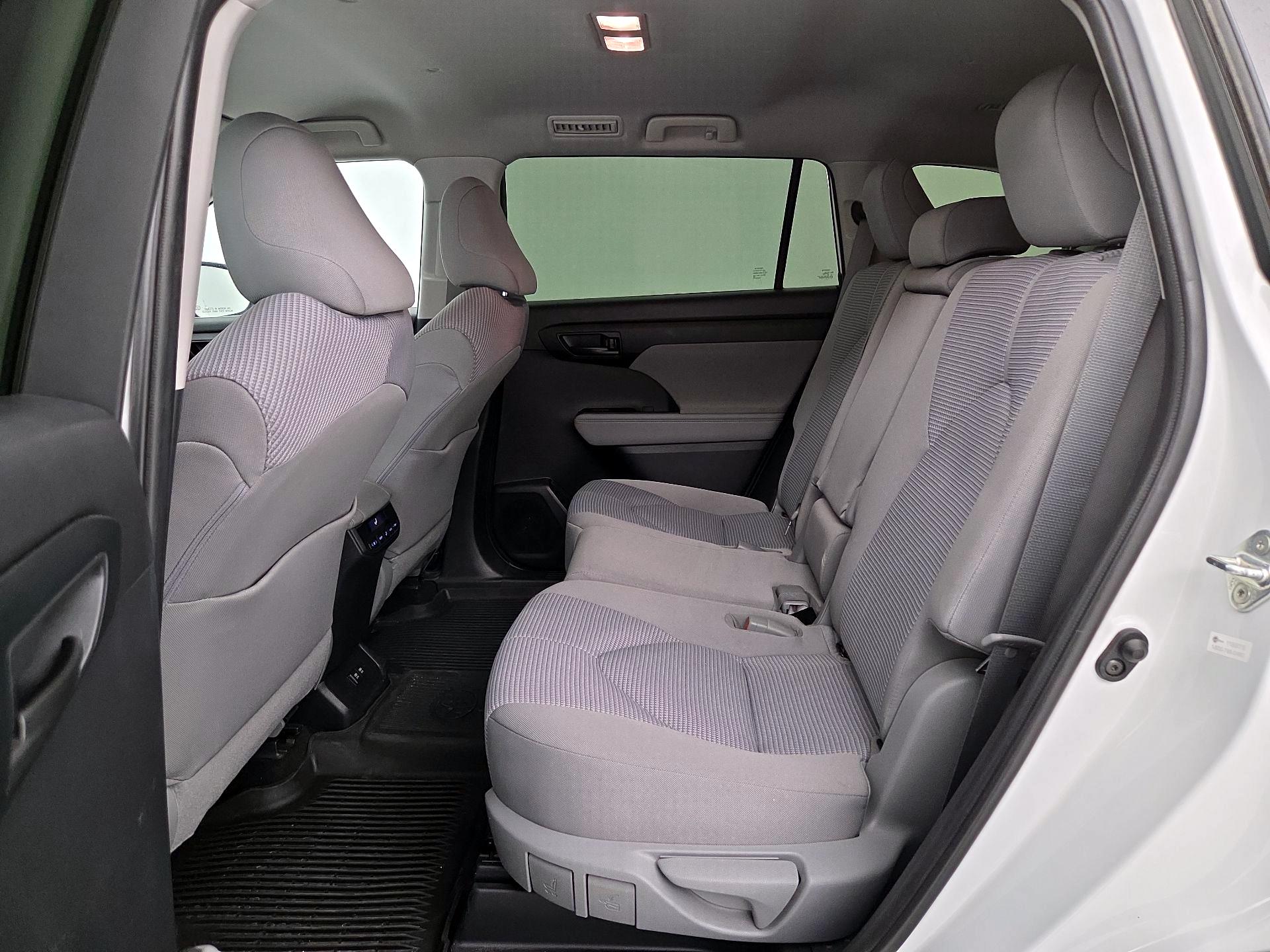 Thumbnail: 2020 Toyota Highlander - 19