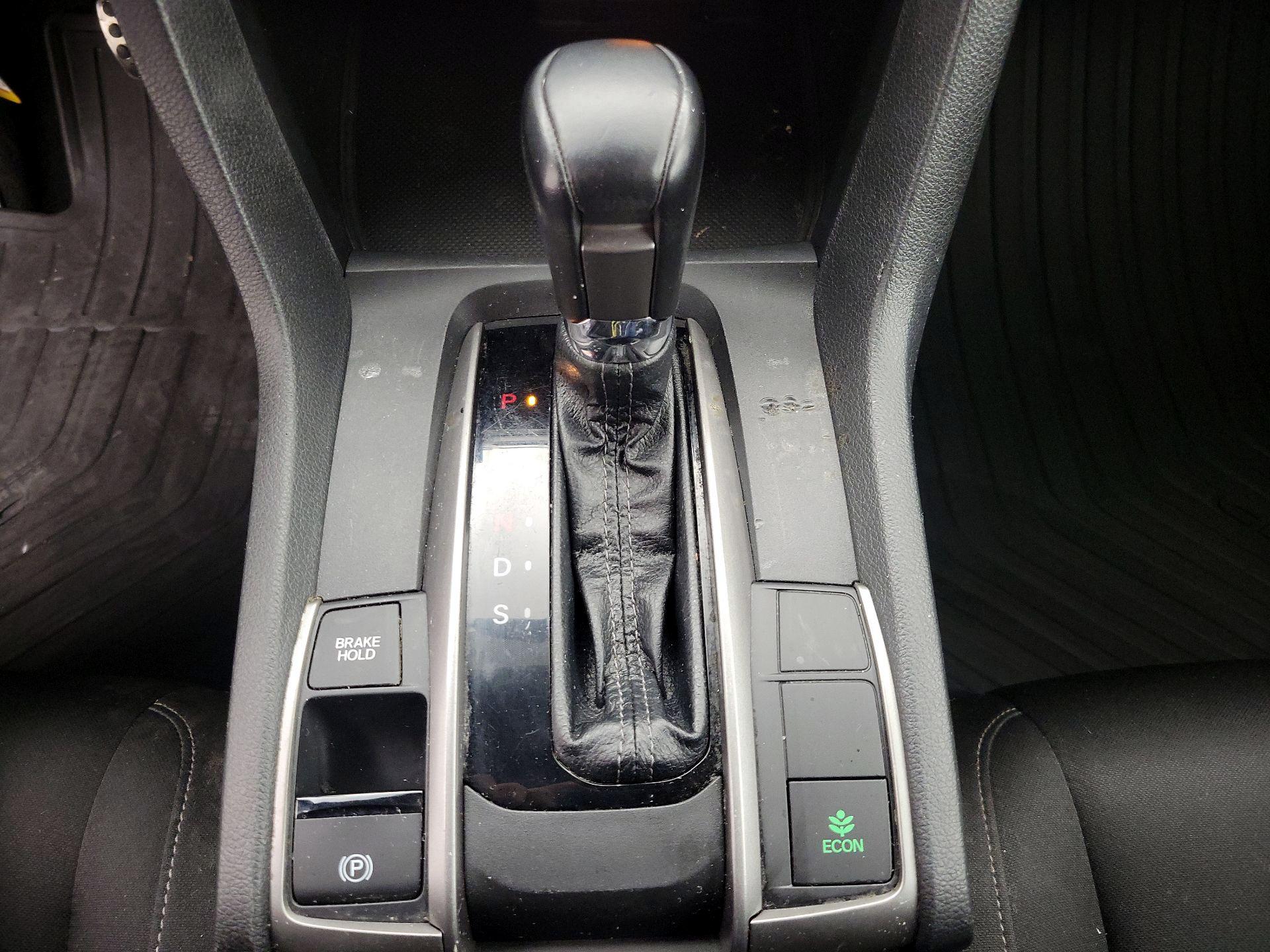 Thumbnail: 2018 Honda Civic - 17