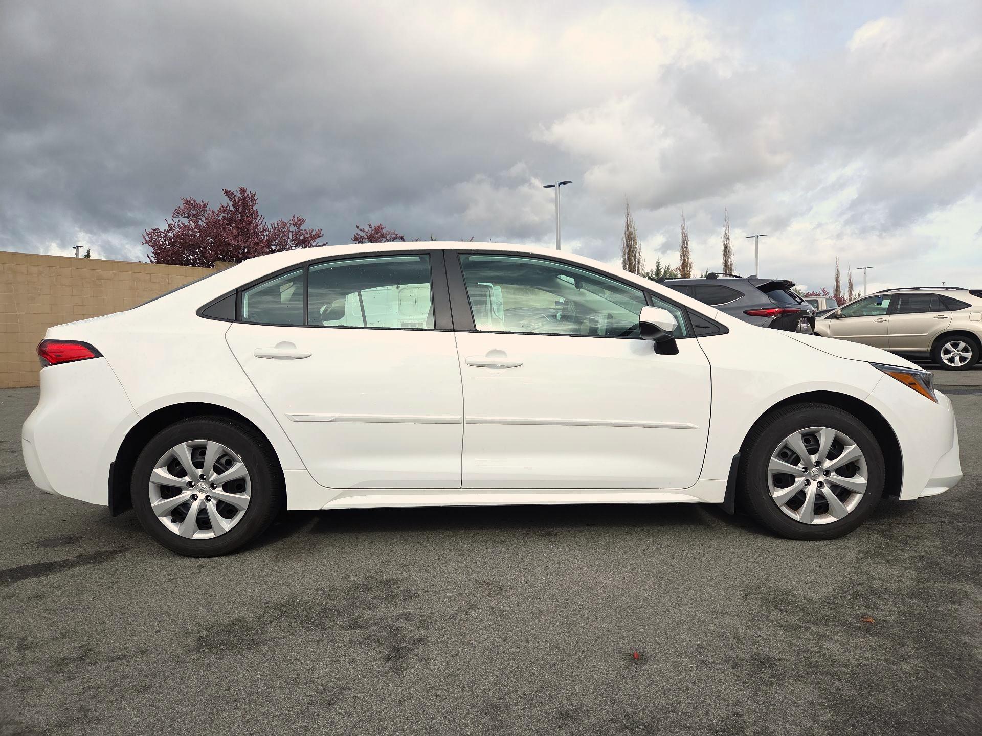 Thumbnail: 2025 Toyota Corolla - 4