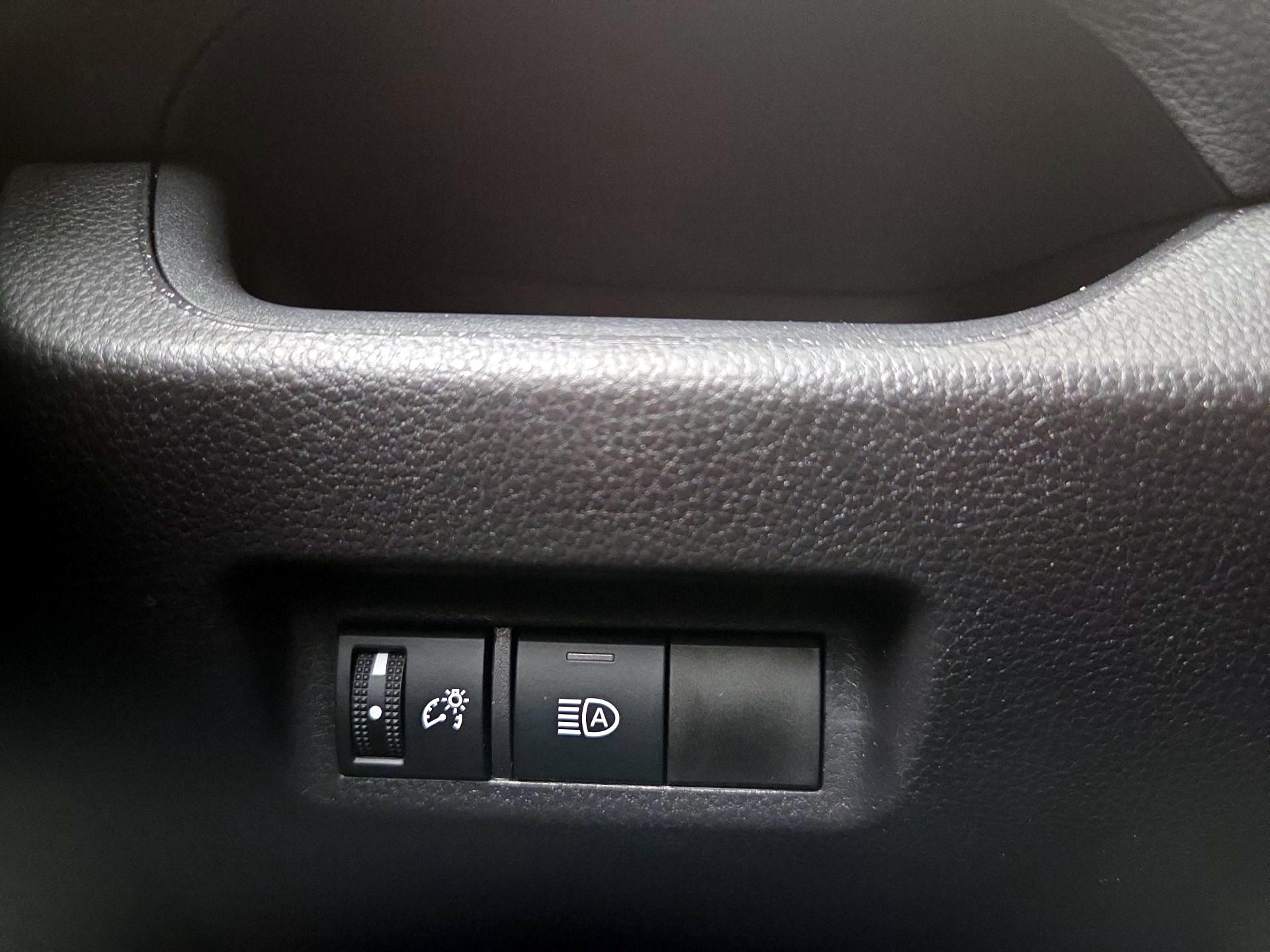 Thumbnail: 2025 Toyota RAV4 - 13