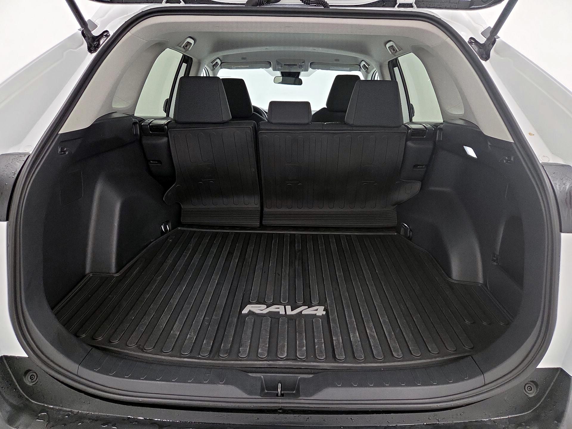 Thumbnail: 2025 Toyota RAV4 - 20