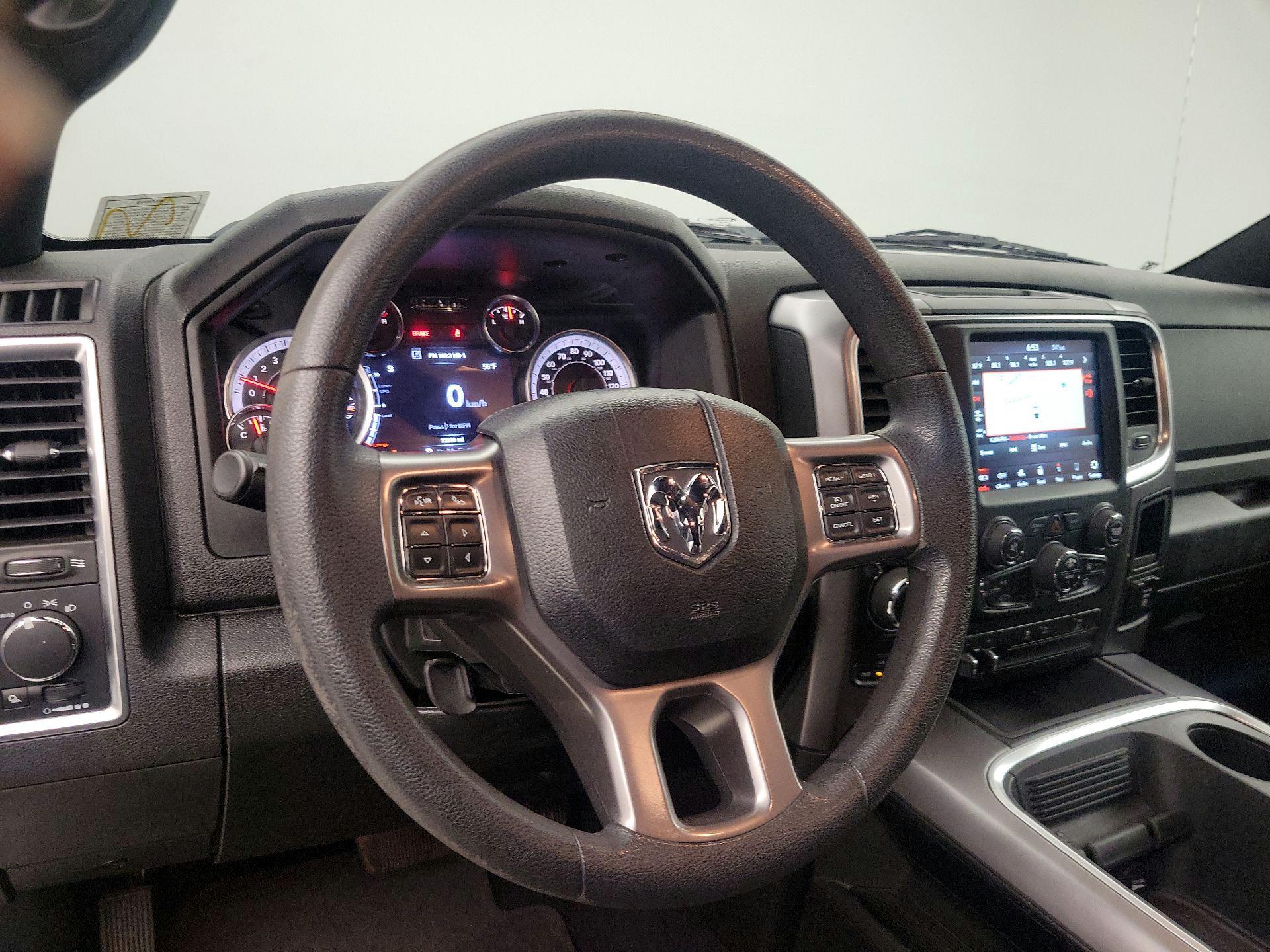 Thumbnail: 2021 RAM 1500 Classic - 10