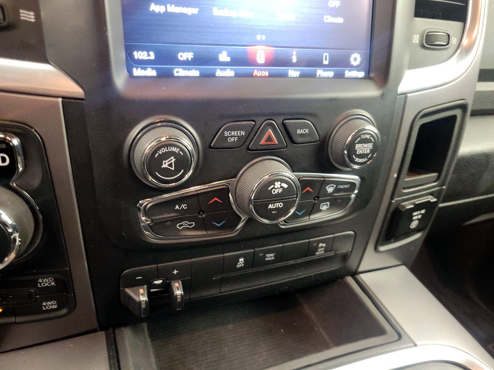 Thumbnail: 2021 RAM 1500 Classic - 17