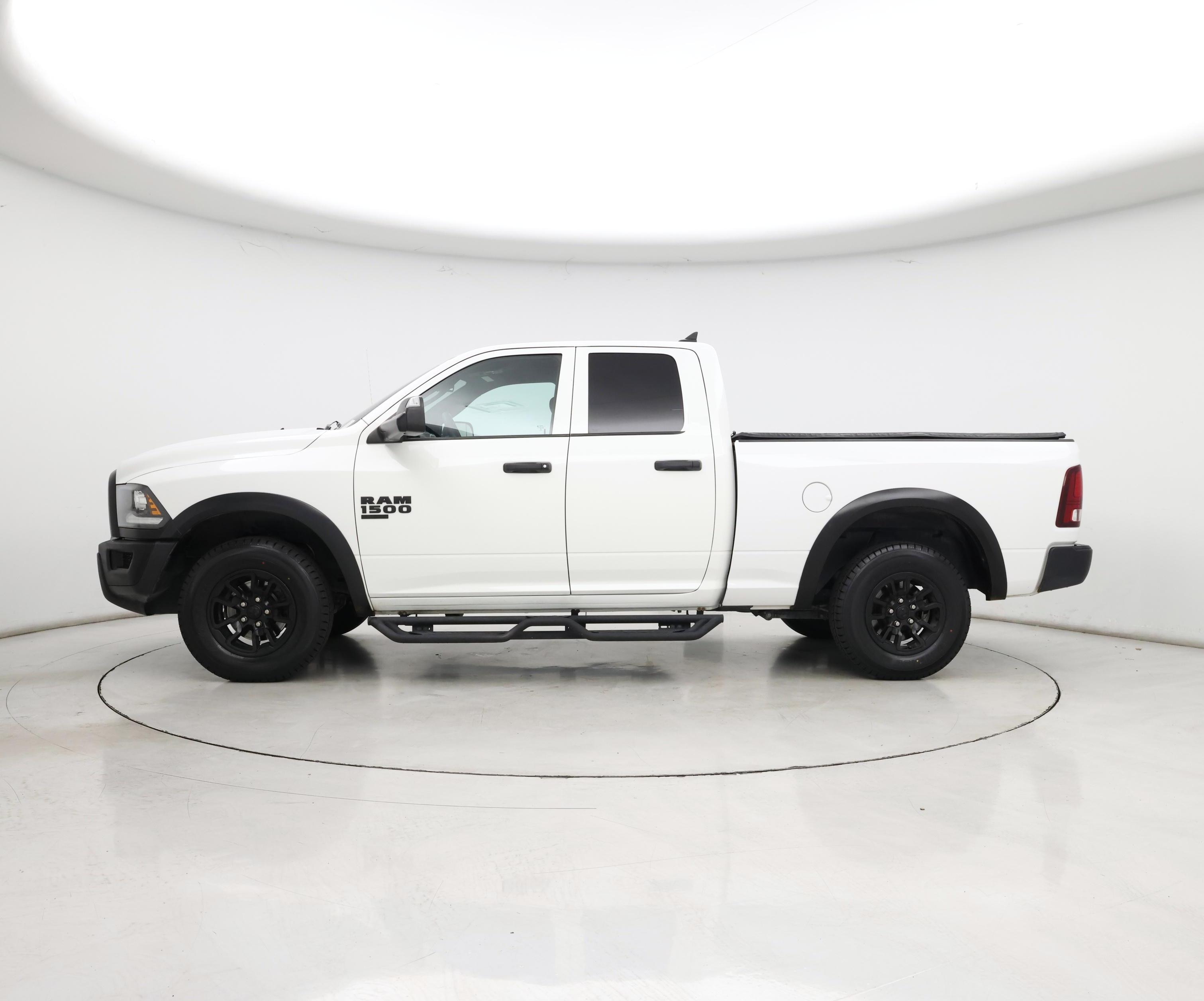 Thumbnail: 2021 RAM 1500 Classic - 3