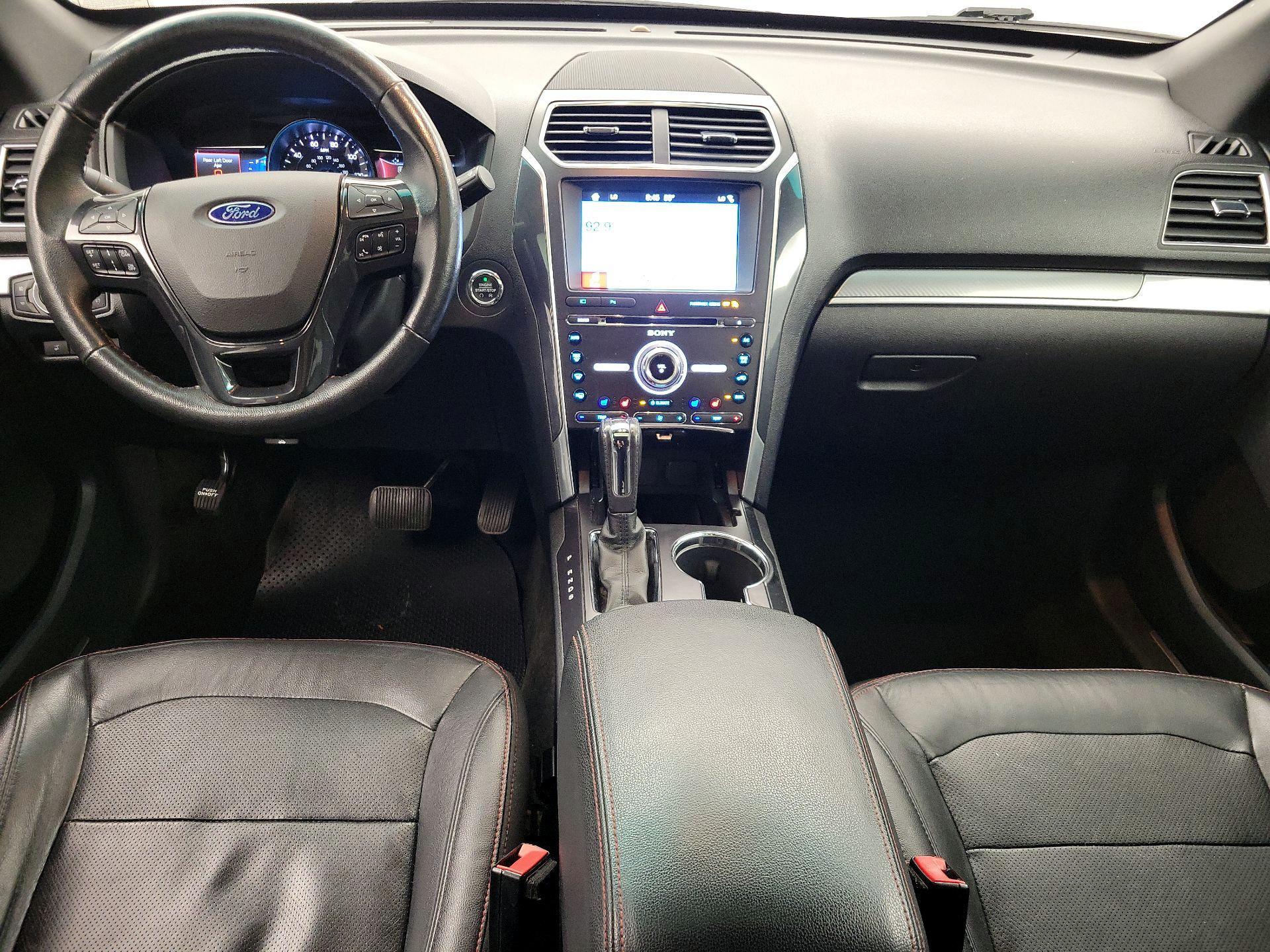 Thumbnail: 2017 Ford Explorer - 9
