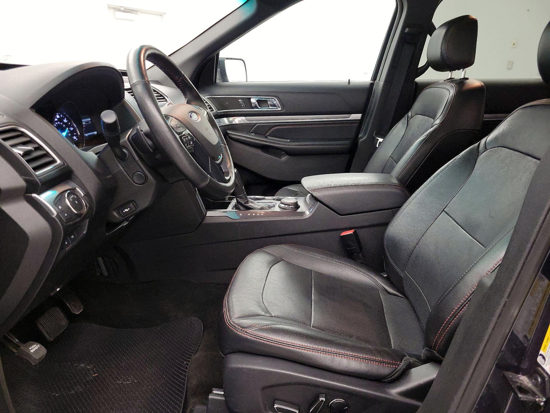 Thumbnail: 2017 Ford Explorer - 11