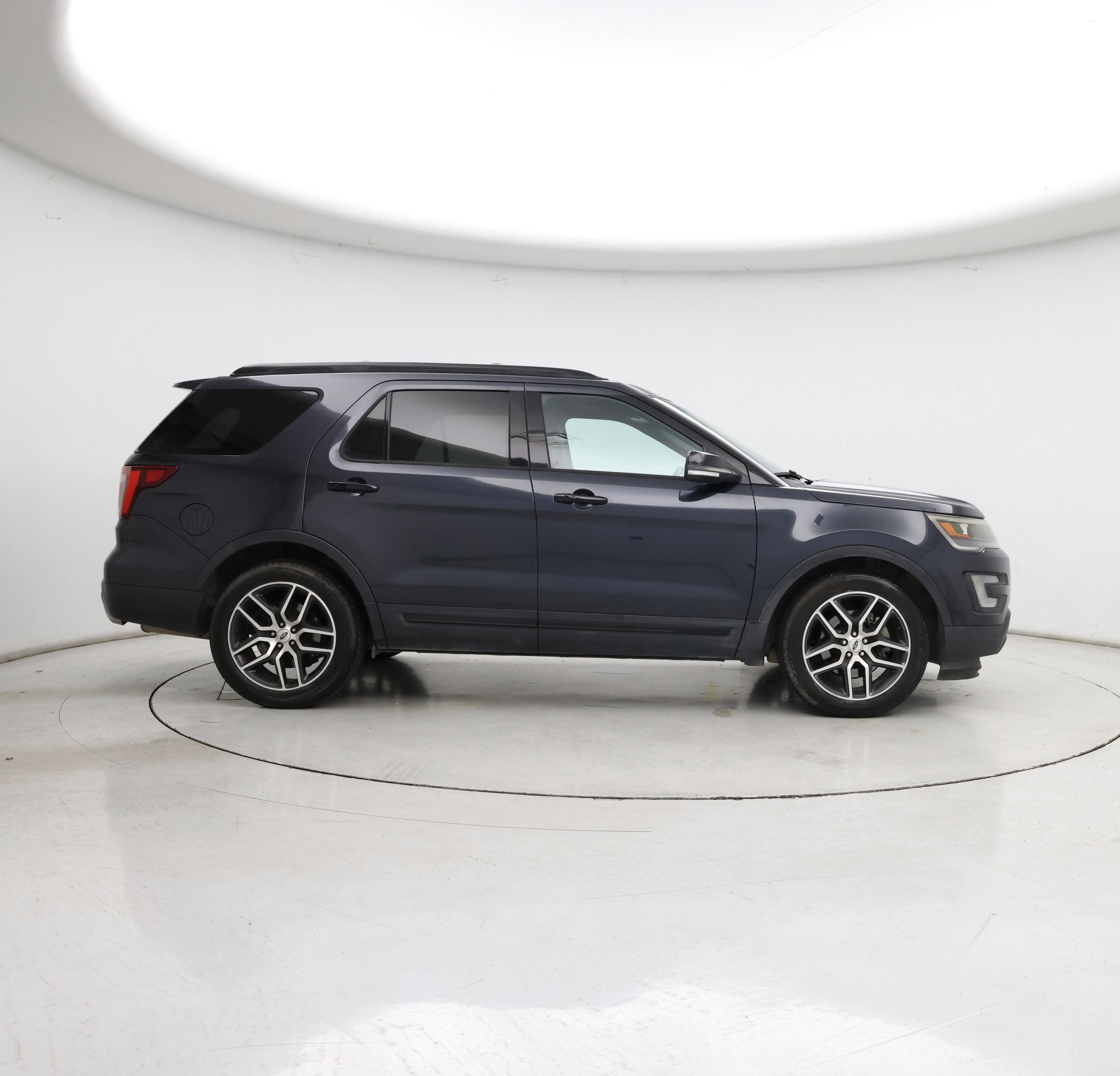 Thumbnail: 2017 Ford Explorer - 7