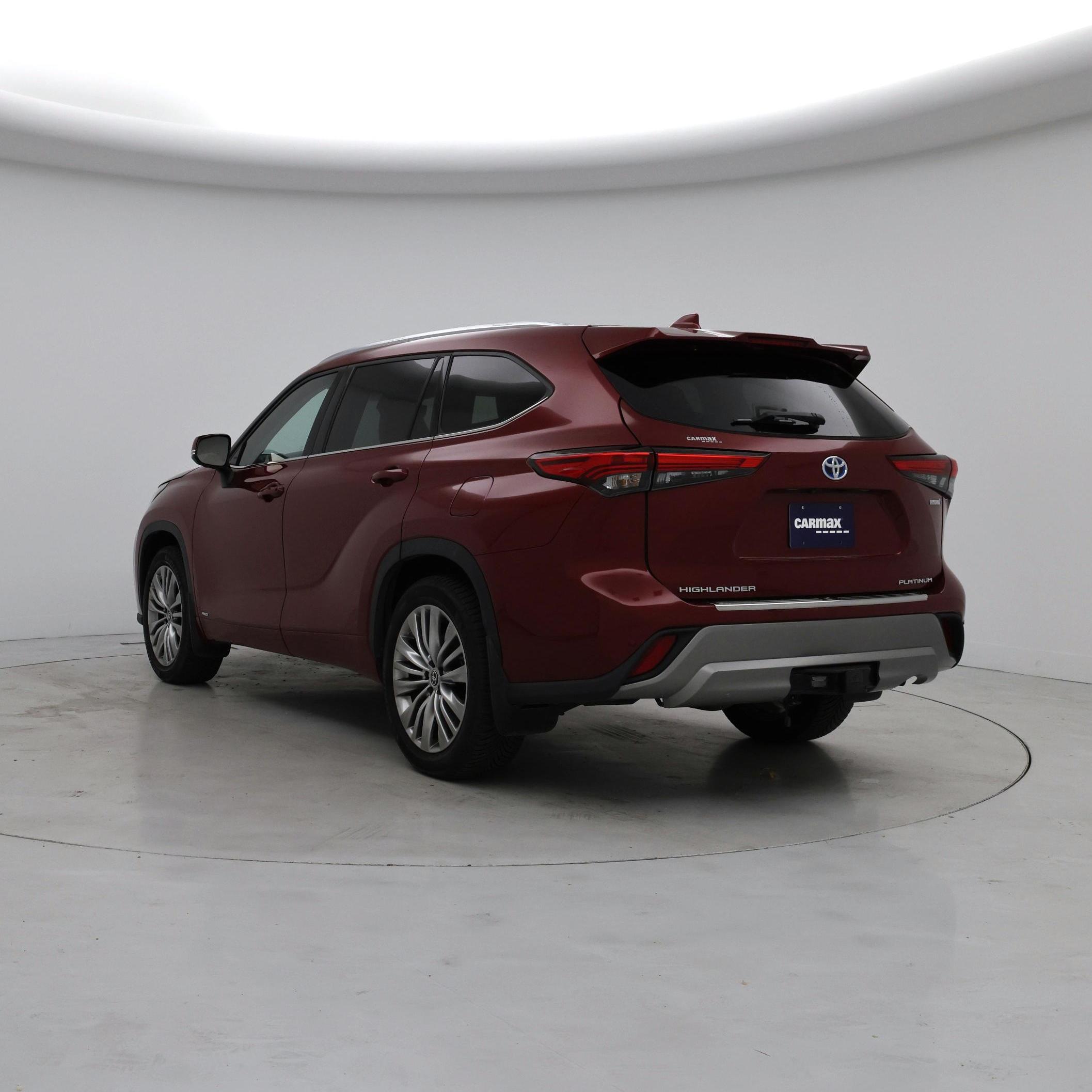 Thumbnail: 2022 Toyota Highlander - 2