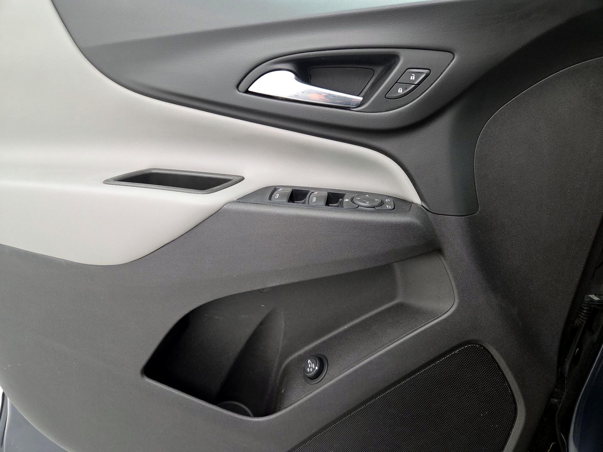 Thumbnail: 2018 Chevrolet Equinox - 12