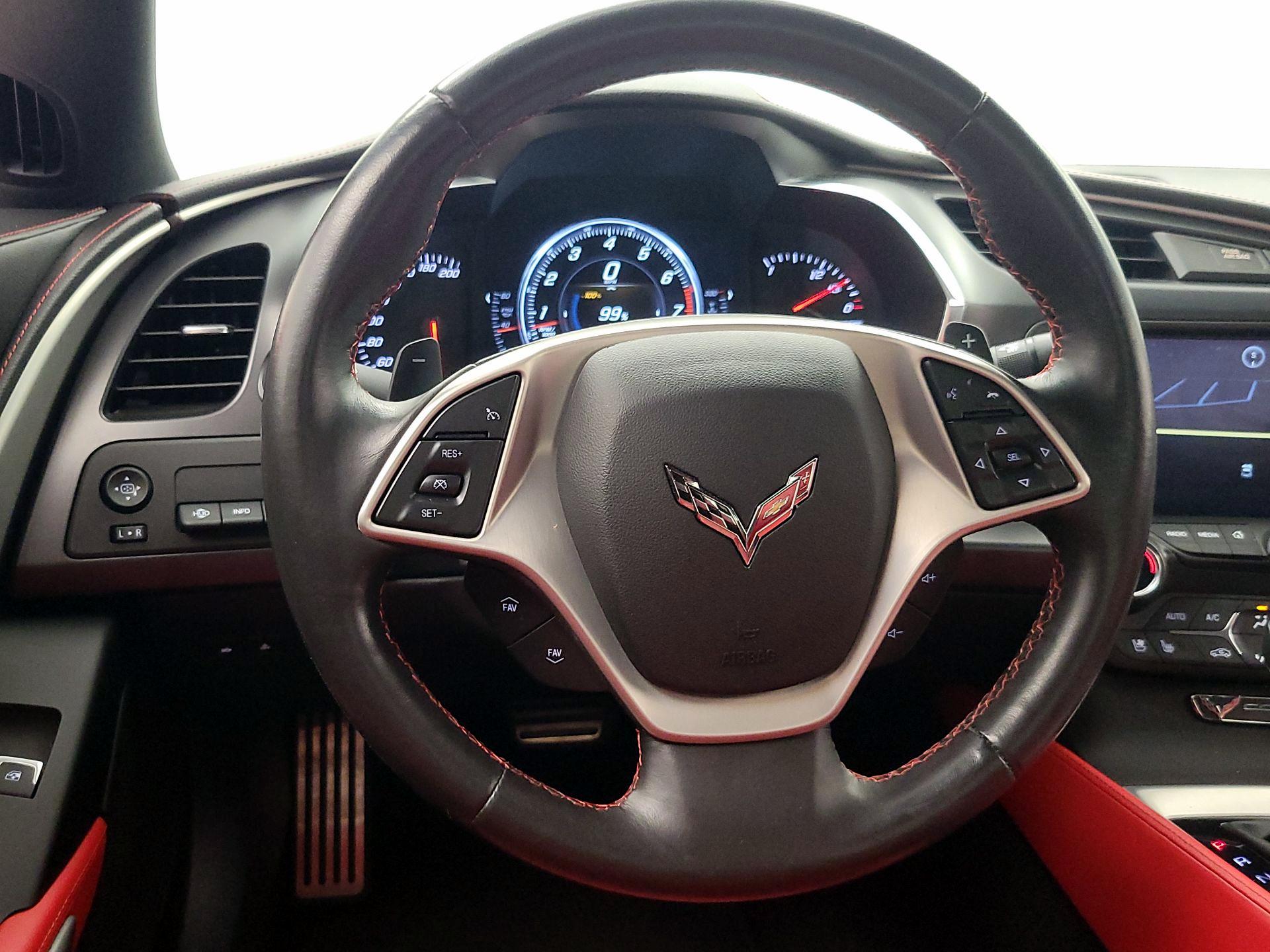 Thumbnail: 2015 Chevrolet Corvette - 10