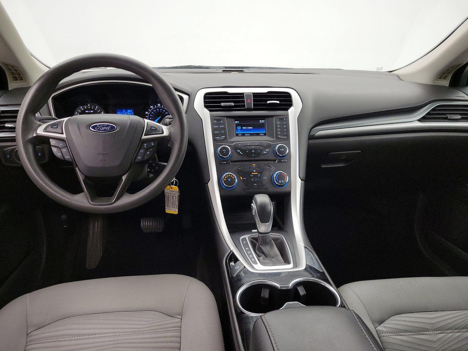 Thumbnail: 2016 Ford Fusion - 9