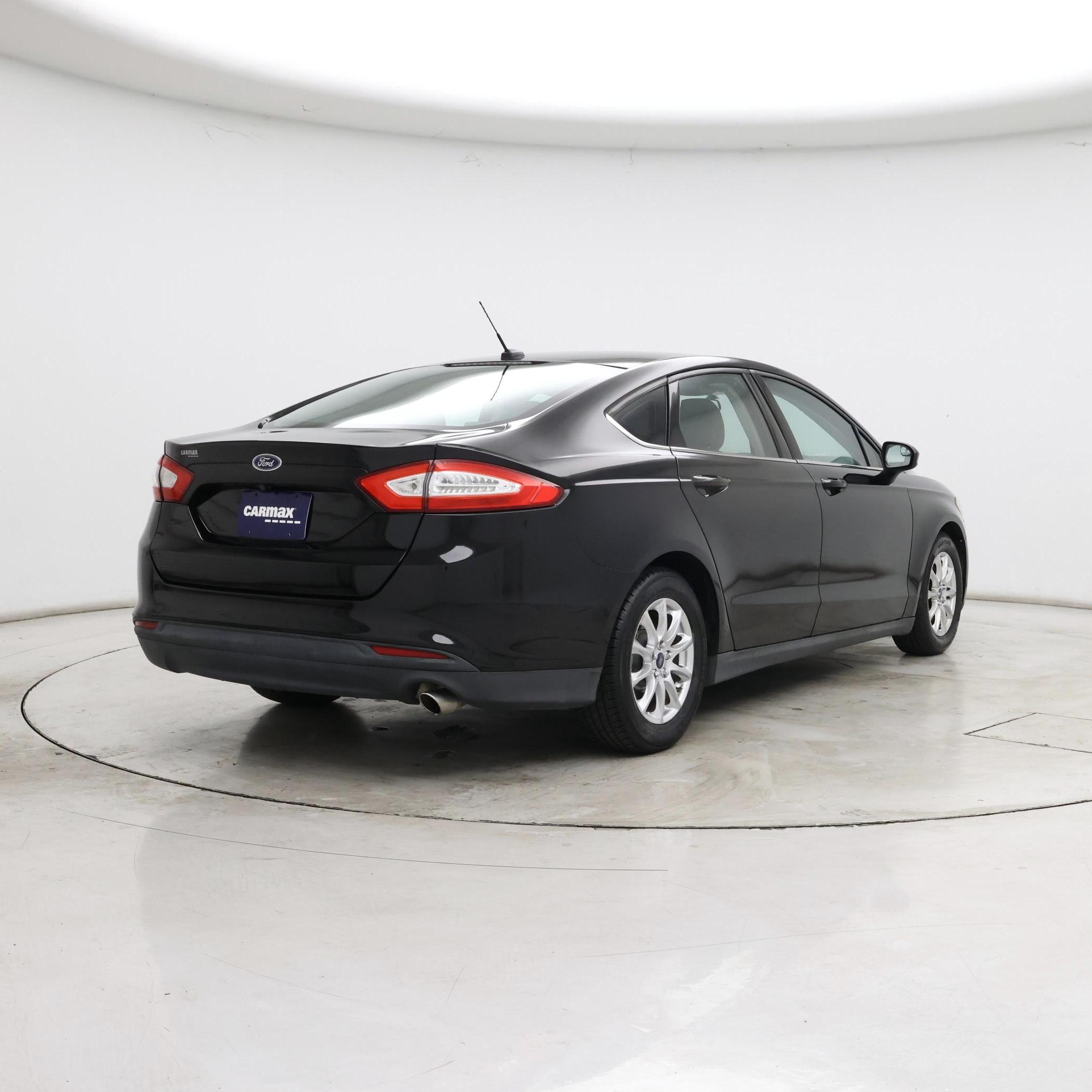Thumbnail: 2016 Ford Fusion - 8
