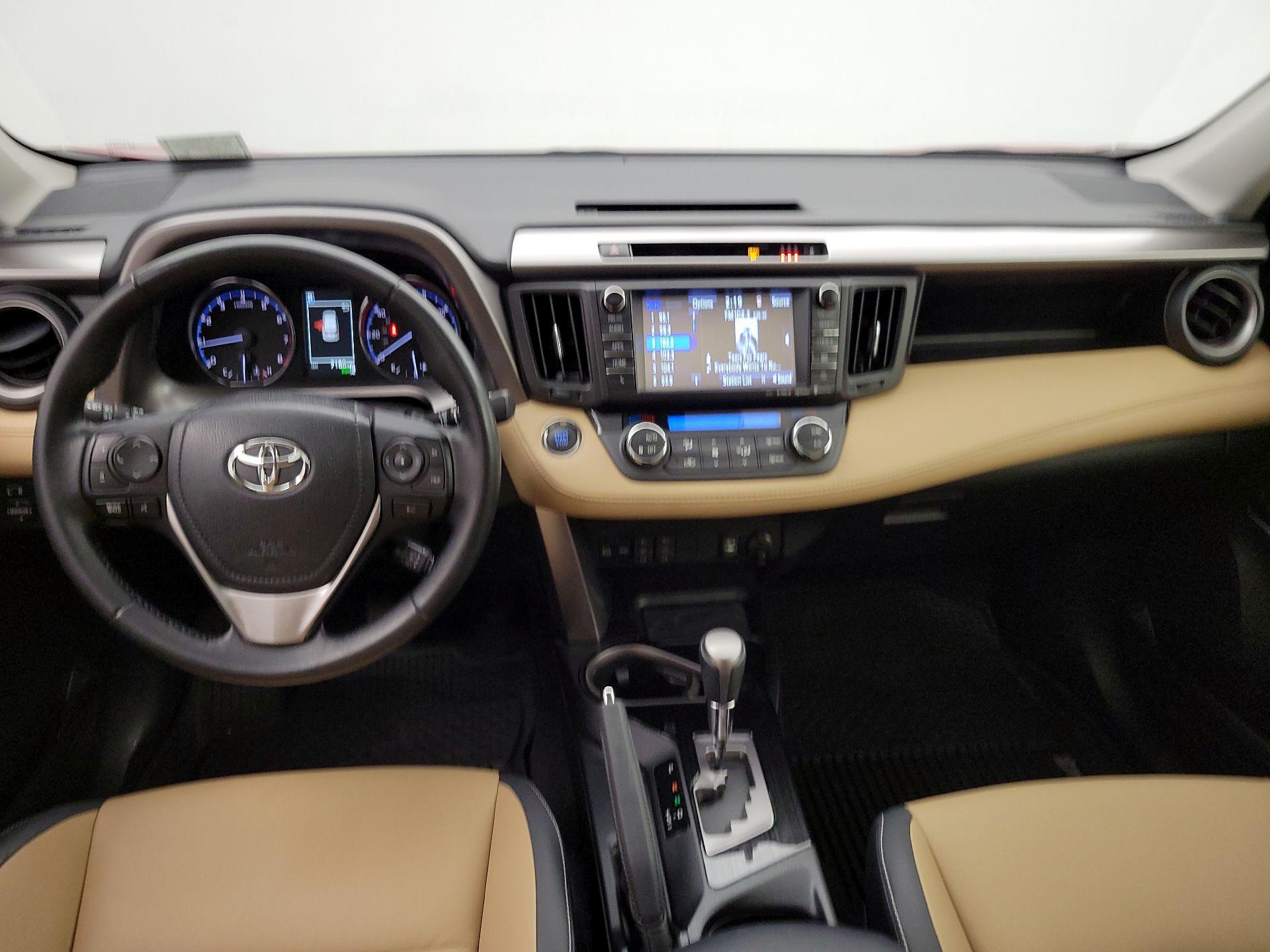 Thumbnail: 2017 Toyota RAV4 - 9