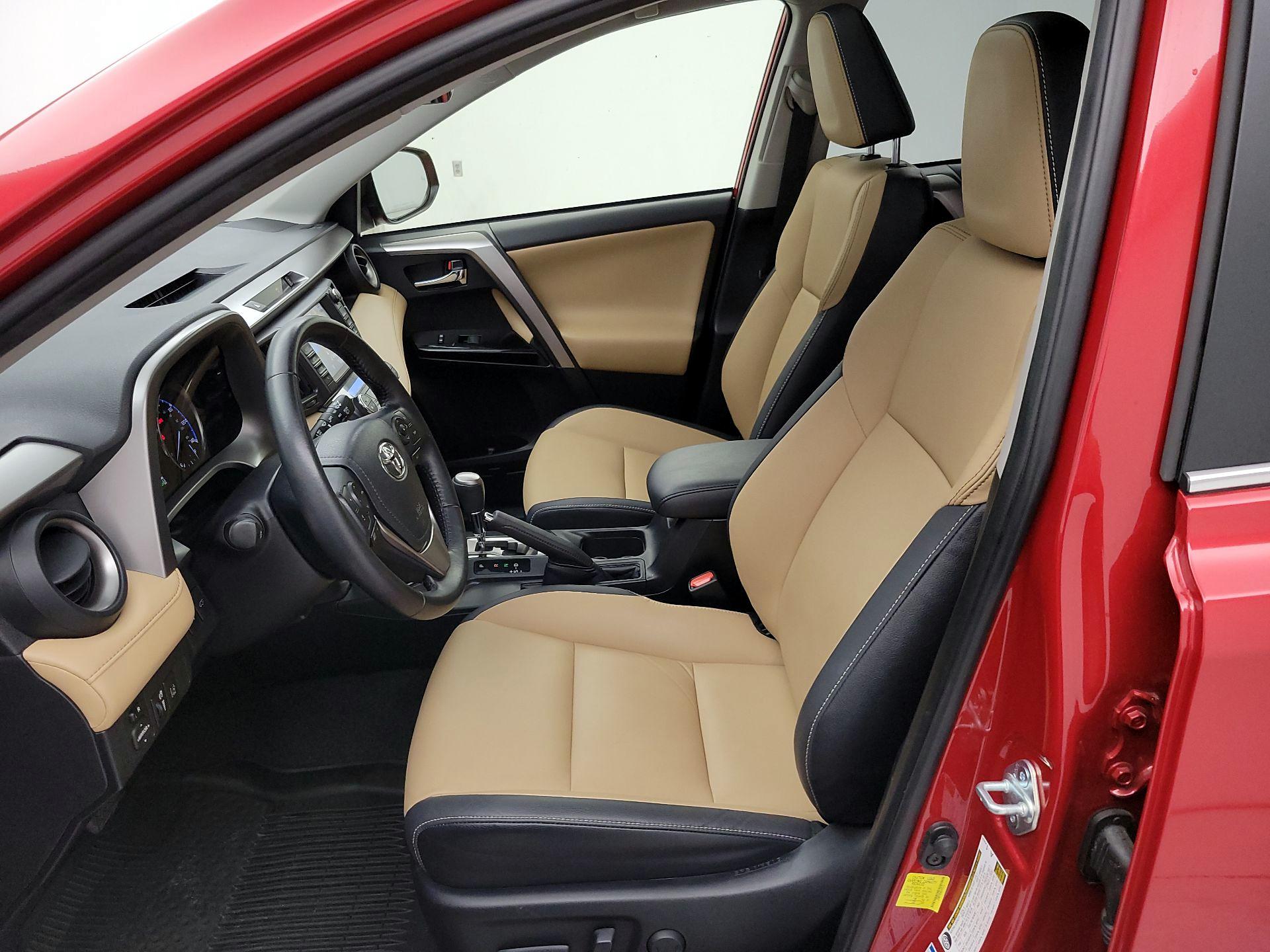 Thumbnail: 2017 Toyota RAV4 - 11