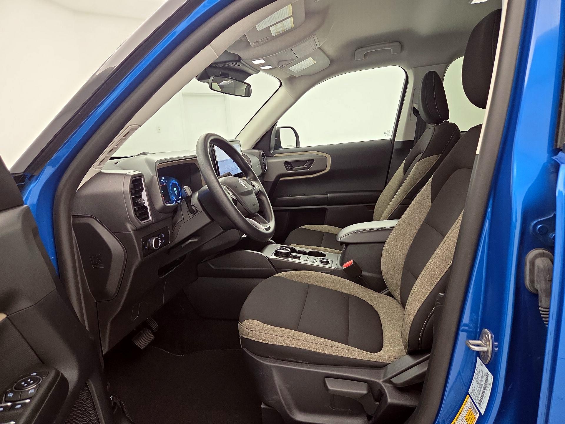 Thumbnail: 2025 Ford Bronco Sport - 9