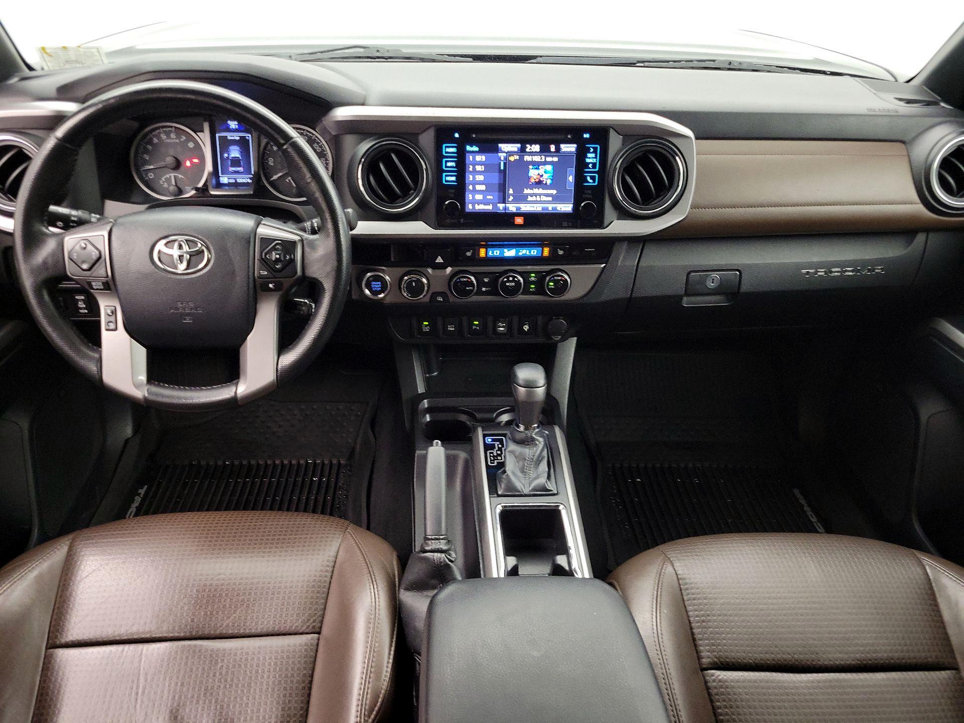 Thumbnail: 2016 Toyota Tacoma - 9