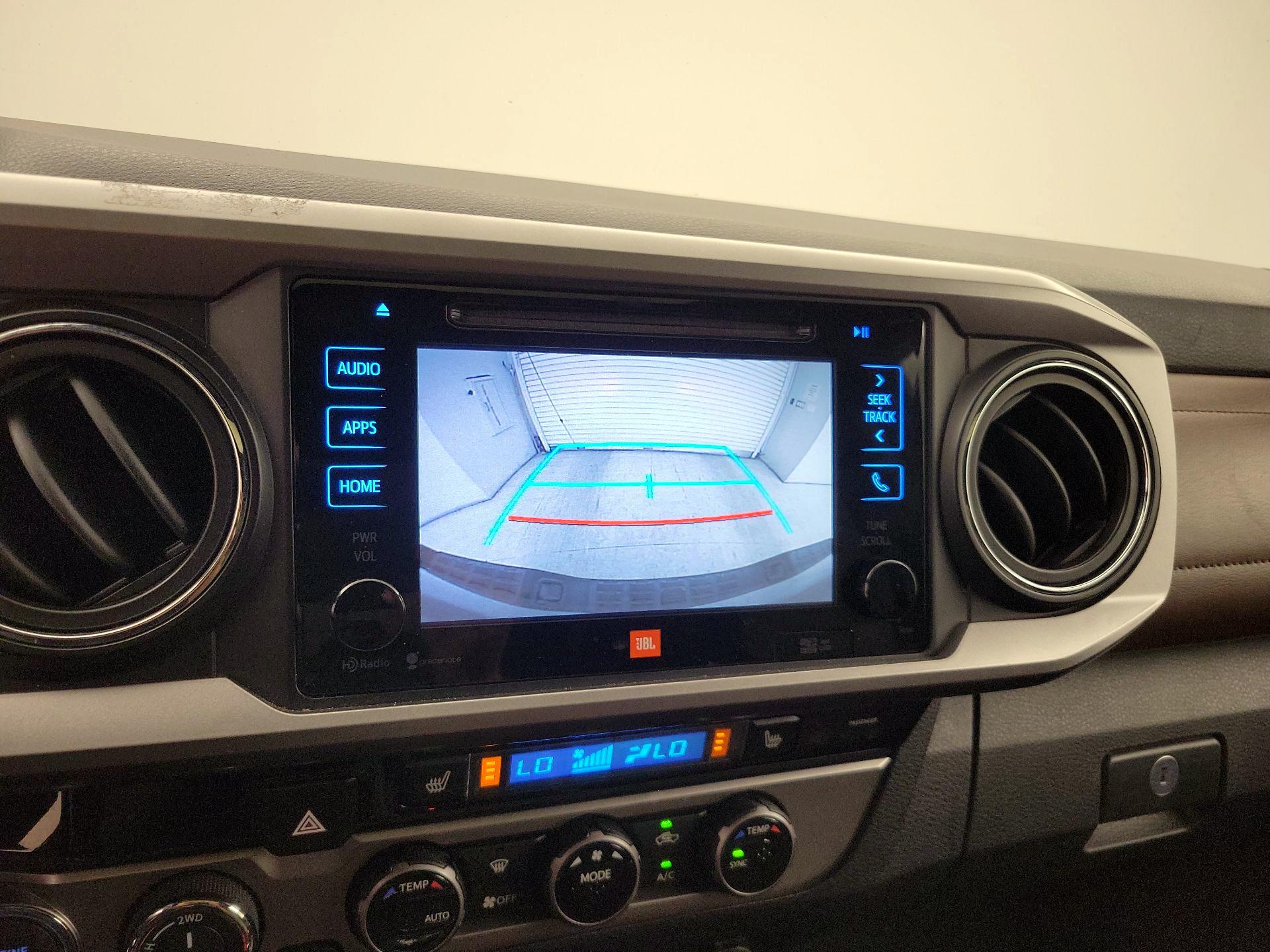 Thumbnail: 2016 Toyota Tacoma - 14