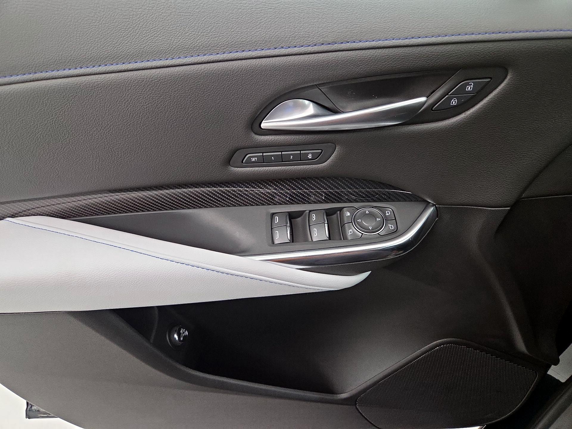 Thumbnail: 2025 Cadillac XT4 - 12