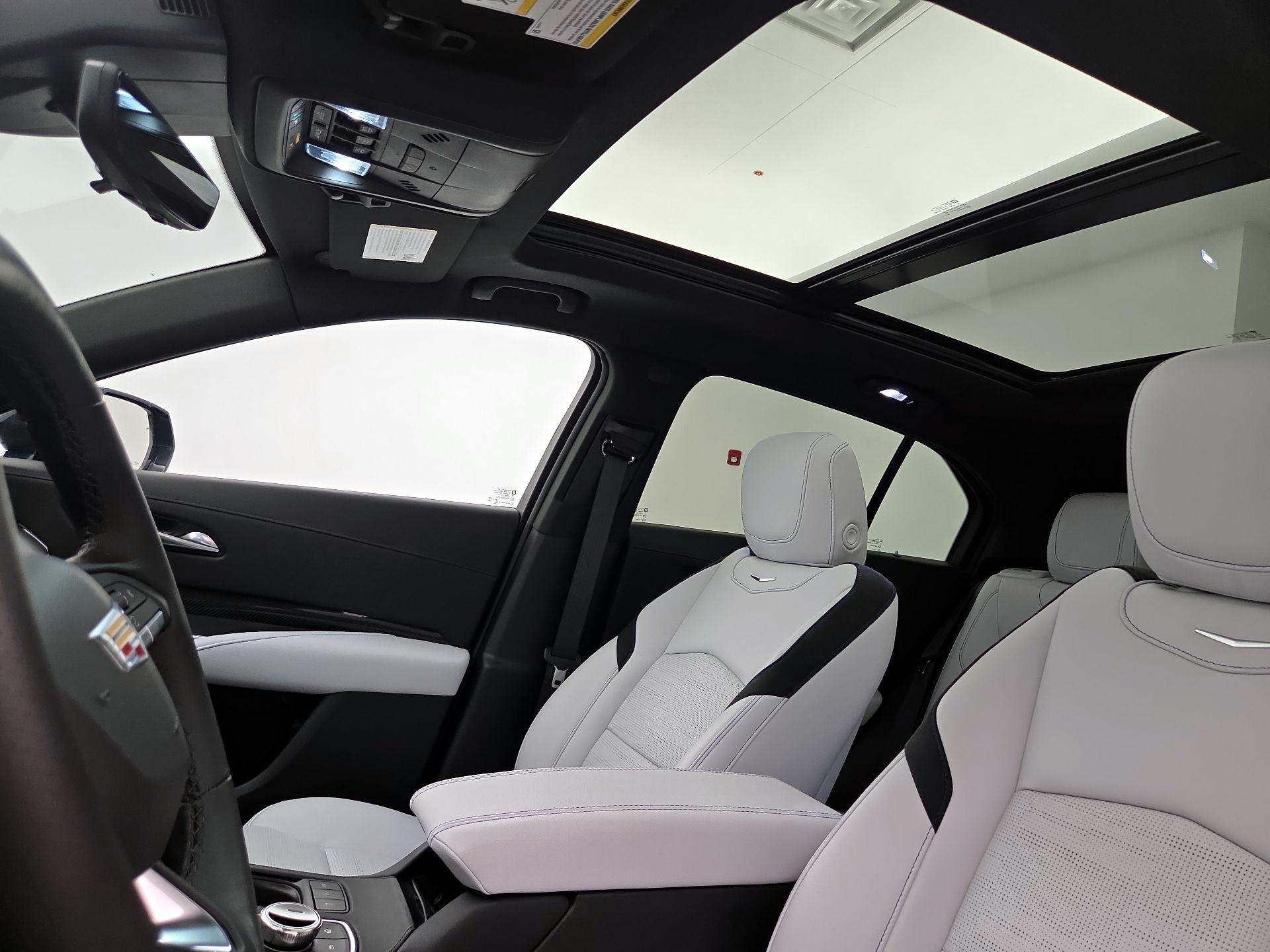 Thumbnail: 2025 Cadillac XT4 - 20