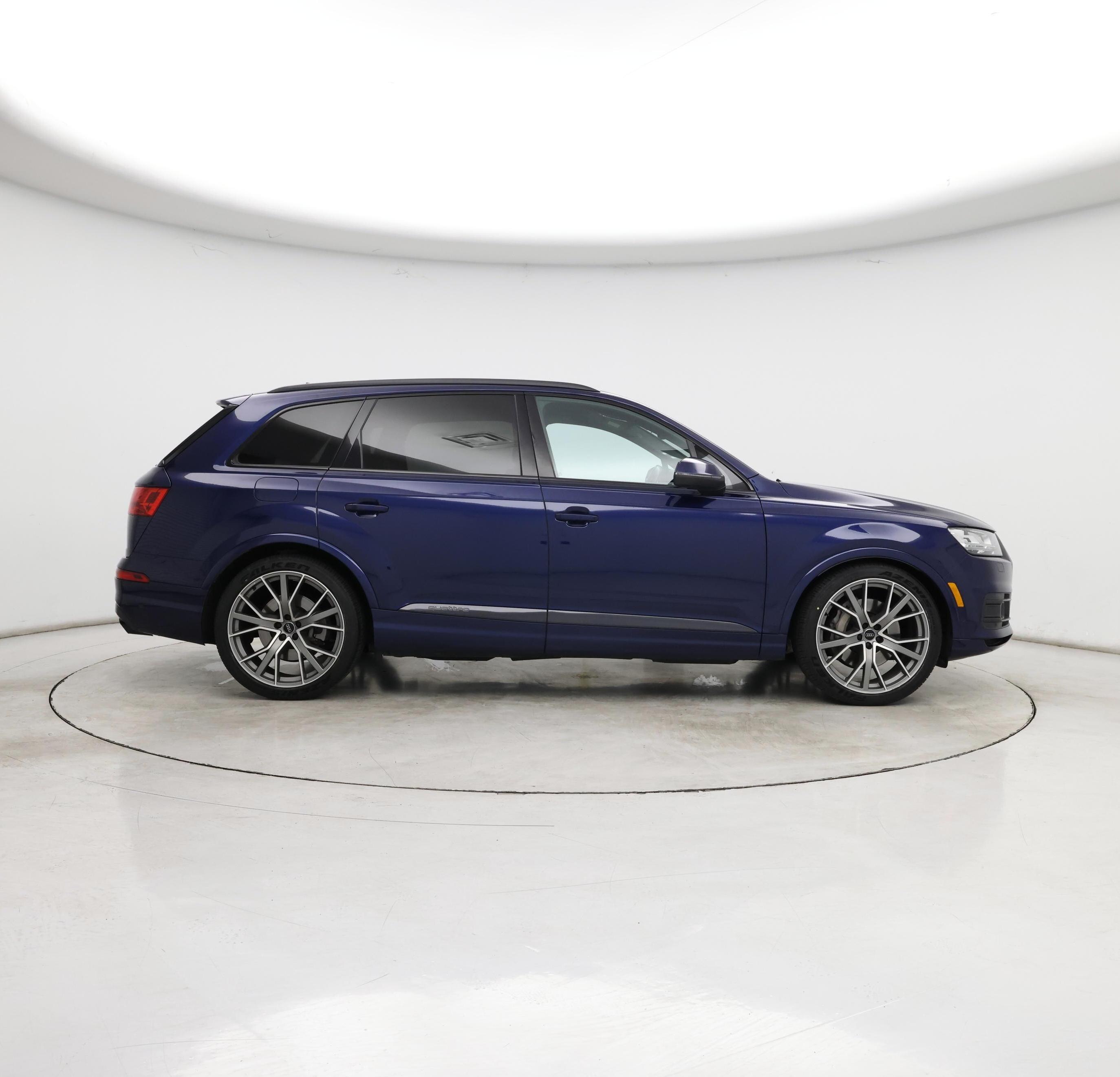 Thumbnail: 2019 Audi Q7 - 7