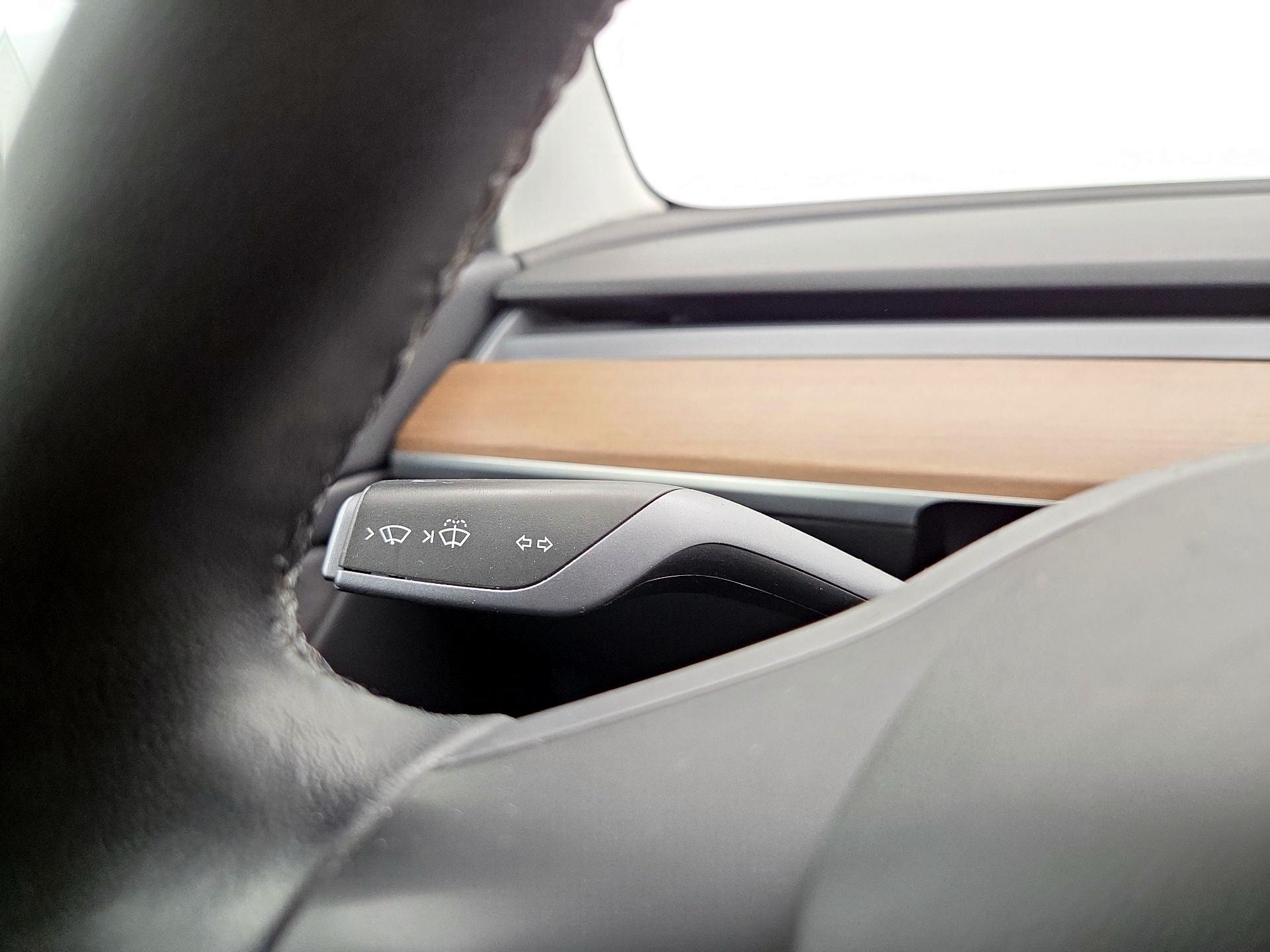 Thumbnail: 2020 Tesla Model 3 - 13