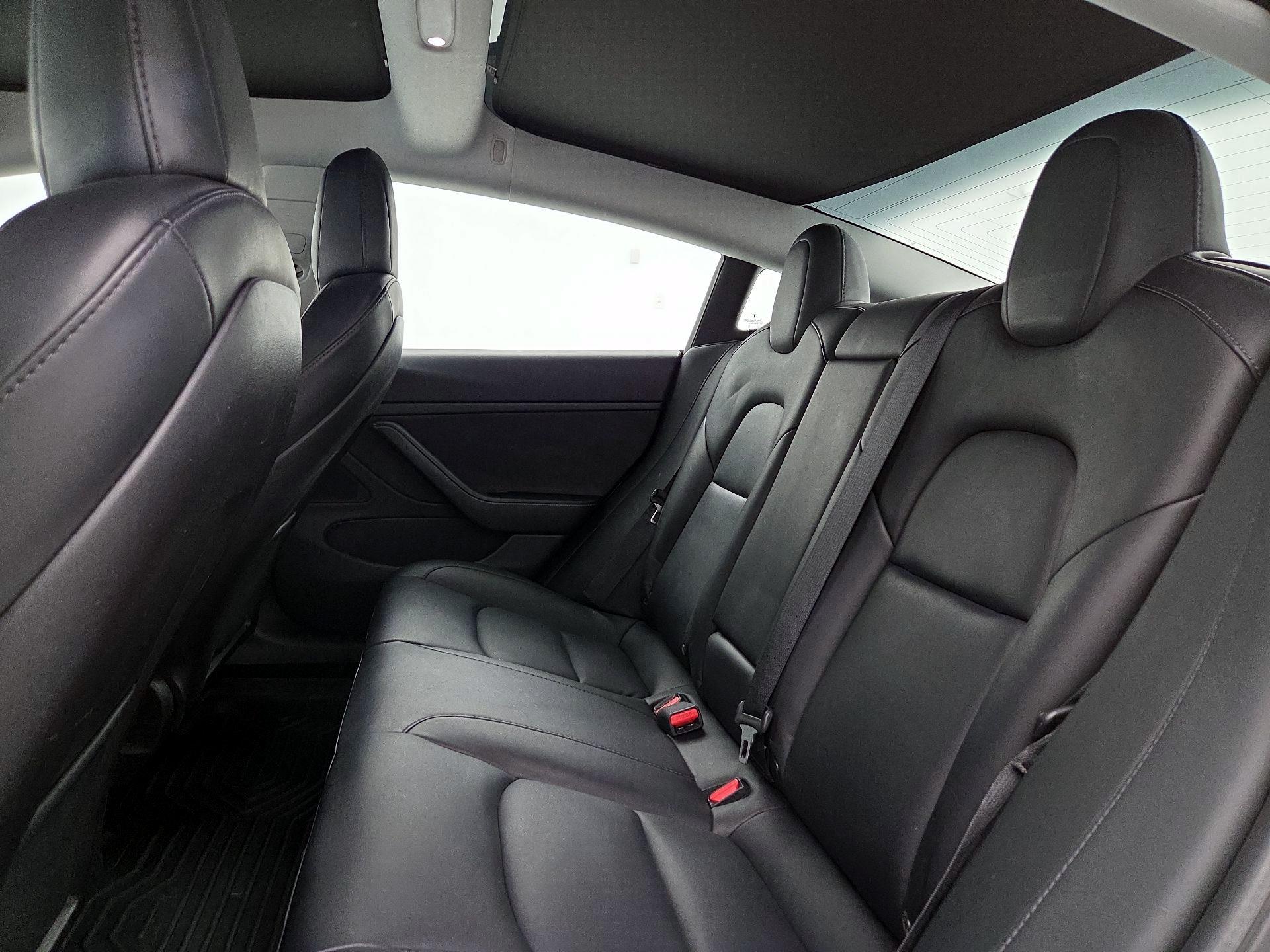 Thumbnail: 2020 Tesla Model 3 - 18