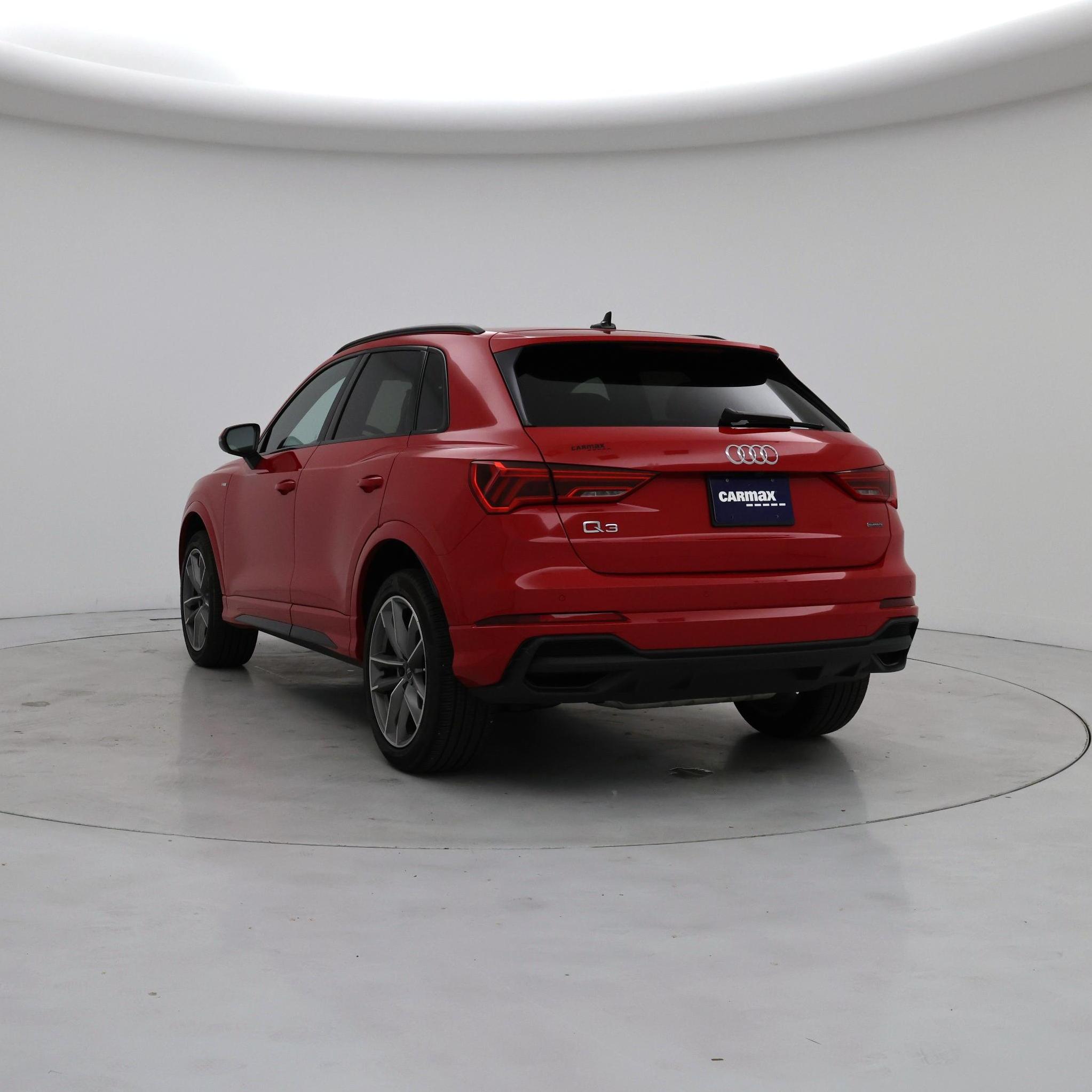 Thumbnail: 2023 Audi Q3 - 2