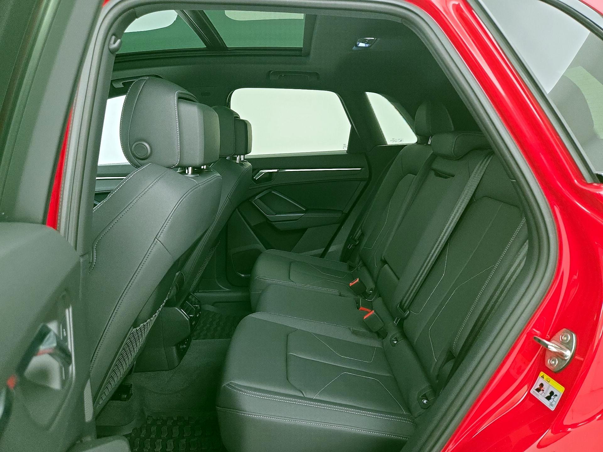 Thumbnail: 2023 Audi Q3 - 20