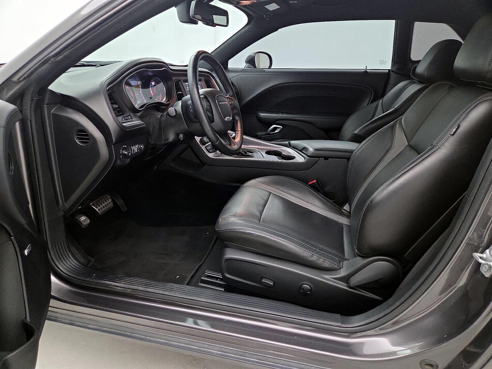Thumbnail: 2022 Dodge Challenger - 9