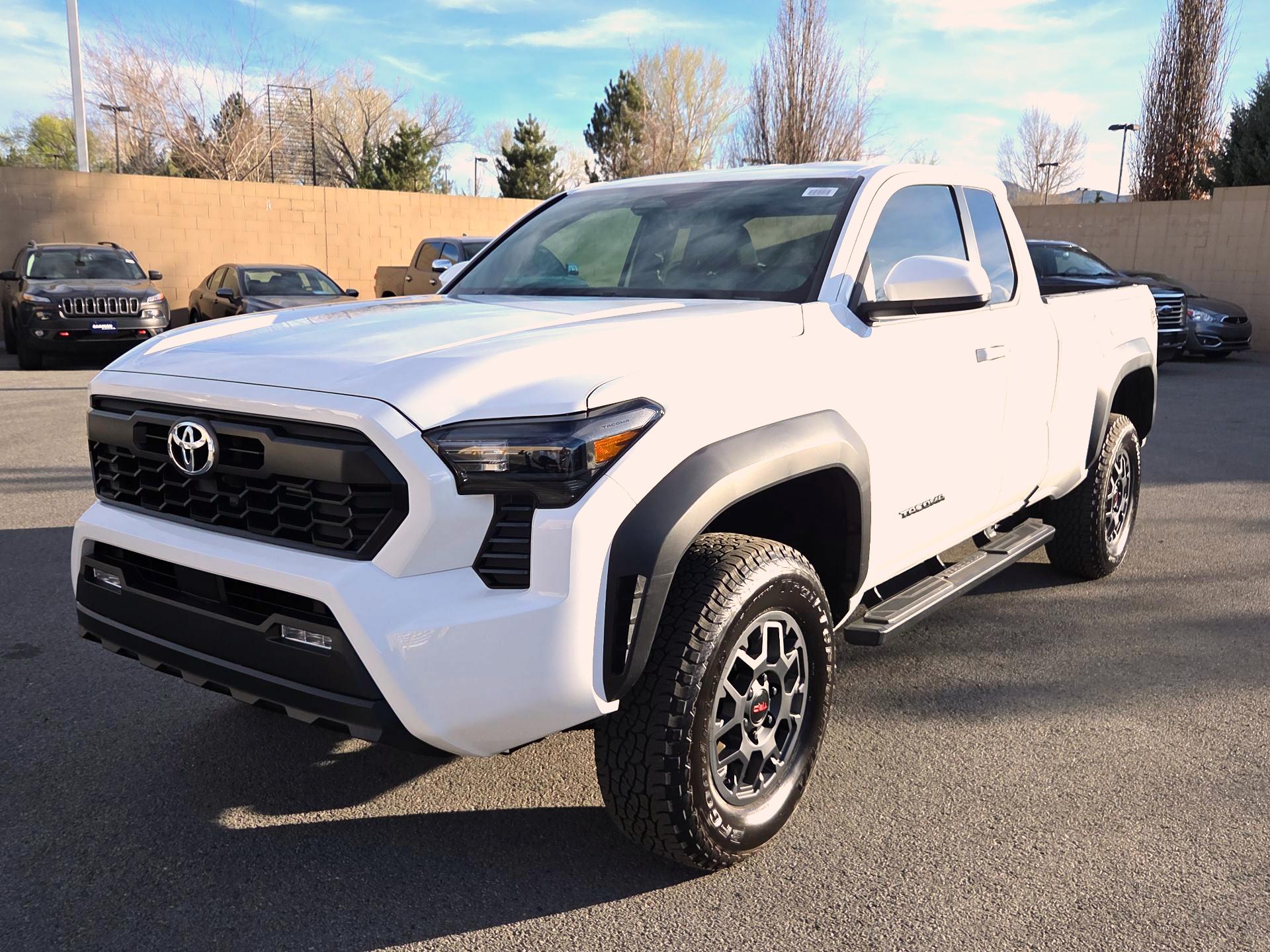 Thumbnail: 2025 Toyota Tacoma - 3