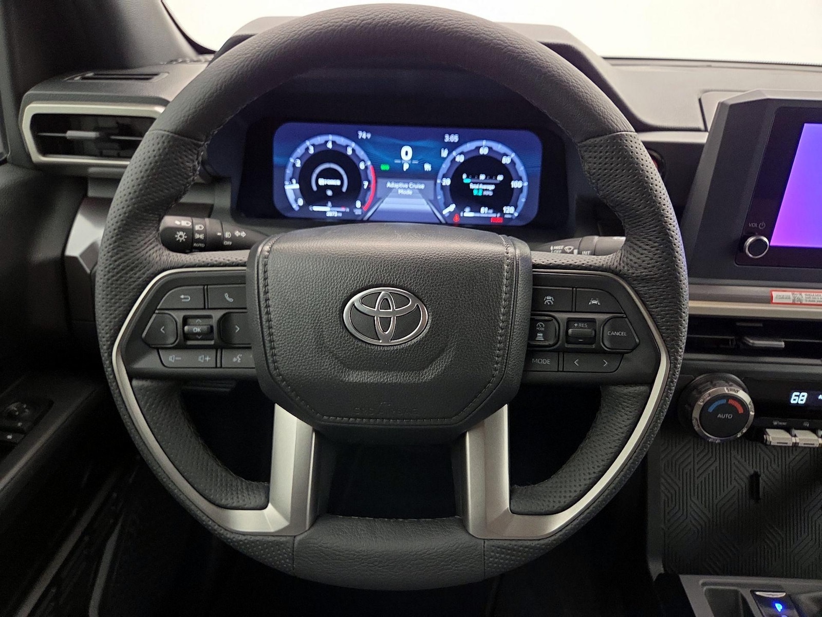 2025 Toyota Tacoma TRD PreRunner - Photo 9