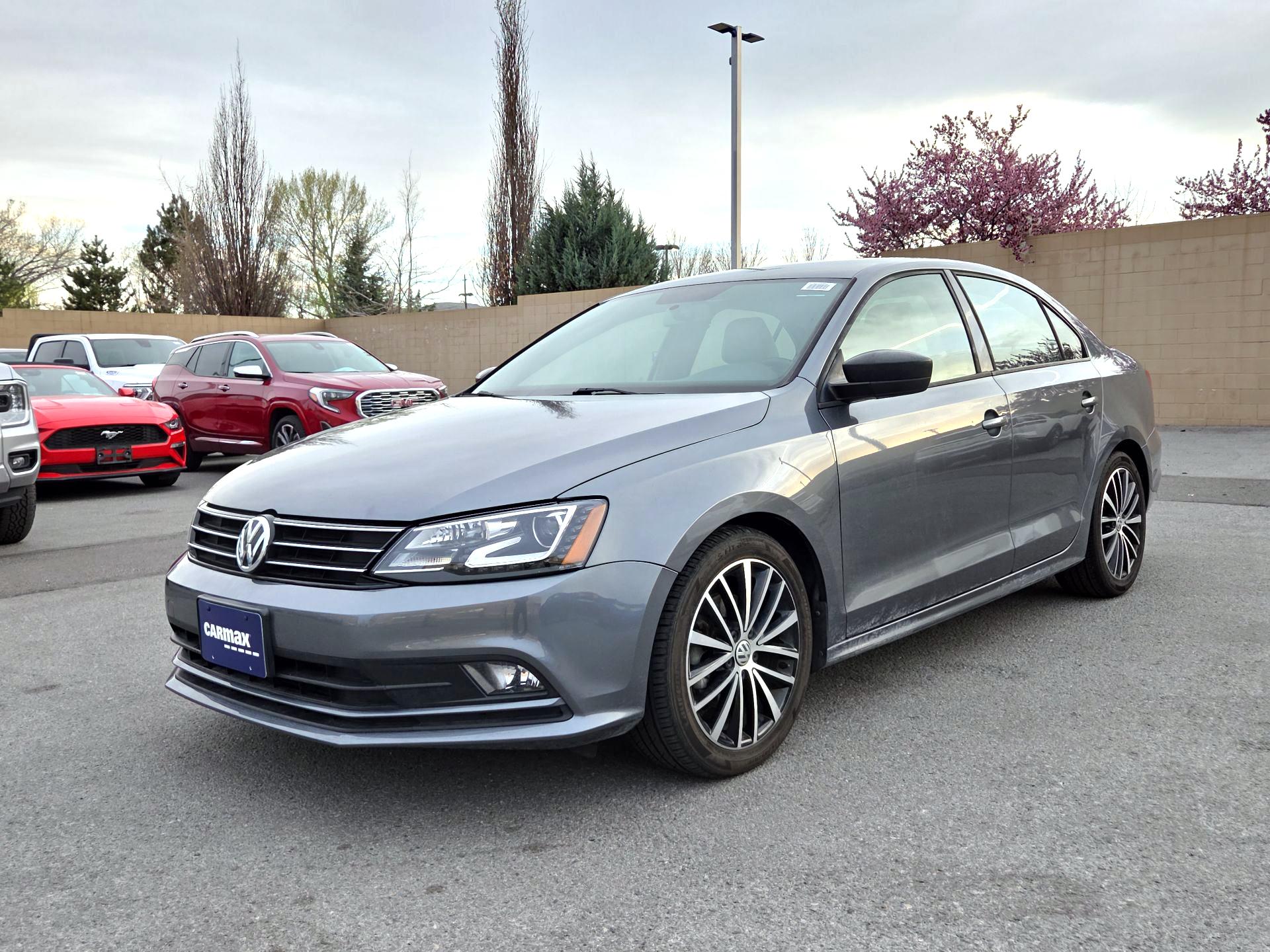 Thumbnail: 2016 Volkswagen Jetta - 3