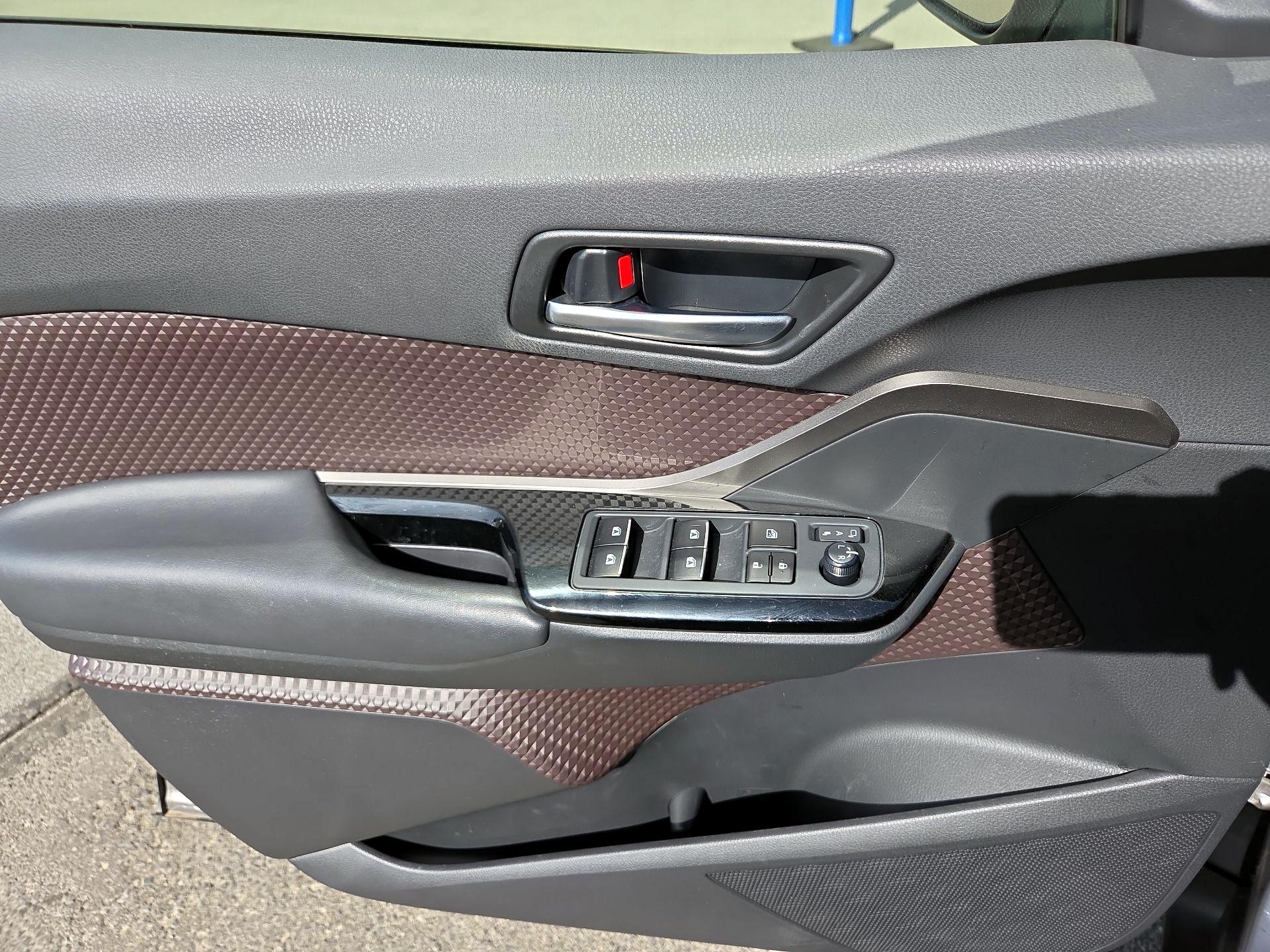 Thumbnail: 2019 Toyota C-HR - 10