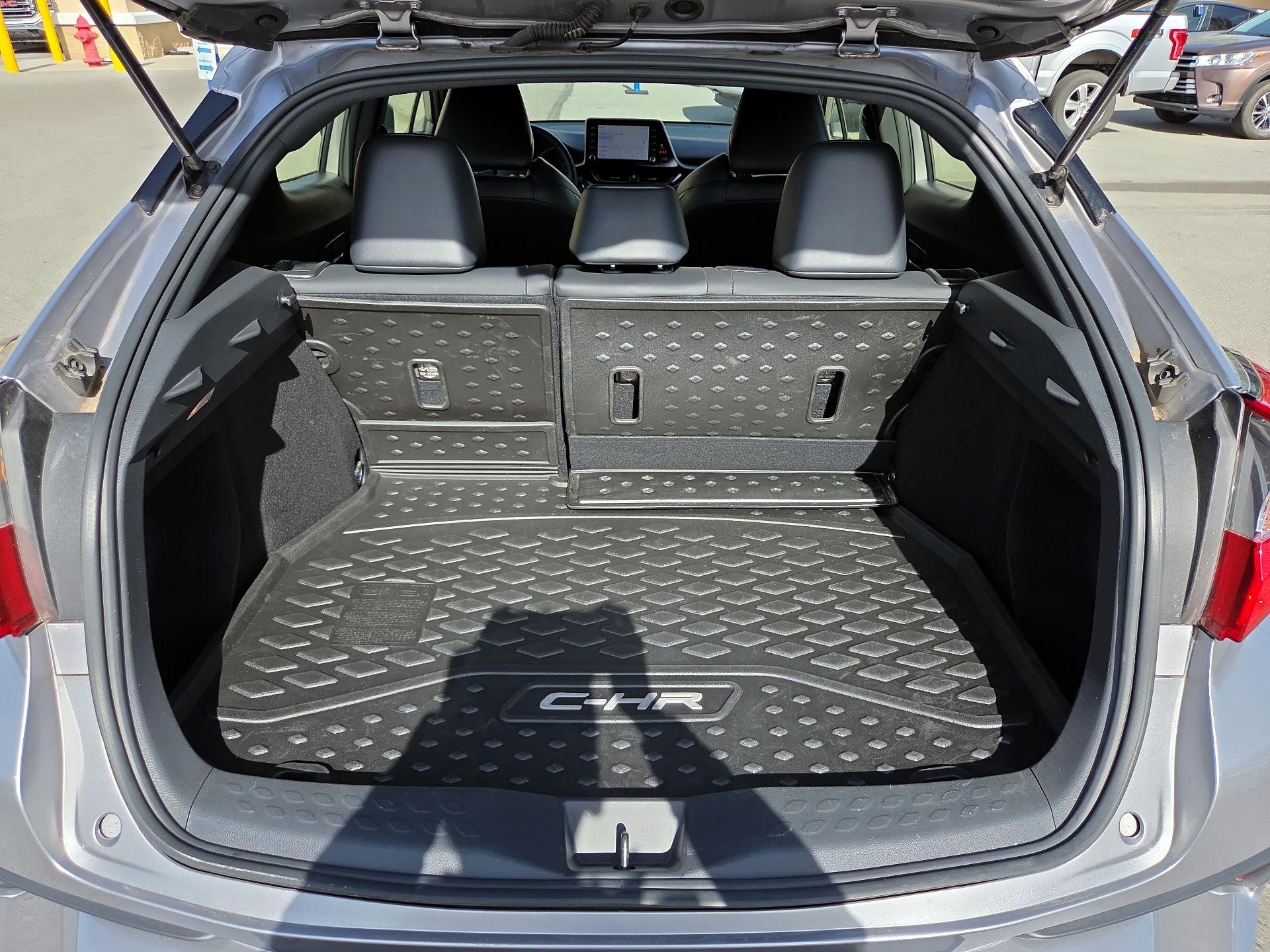 Thumbnail: 2019 Toyota C-HR - 18