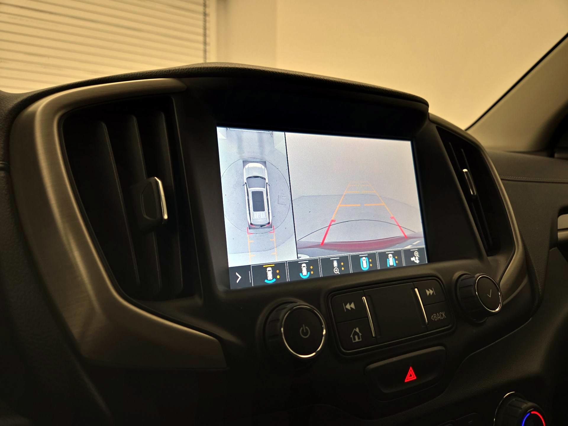 Thumbnail: 2020 GMC Terrain - 15