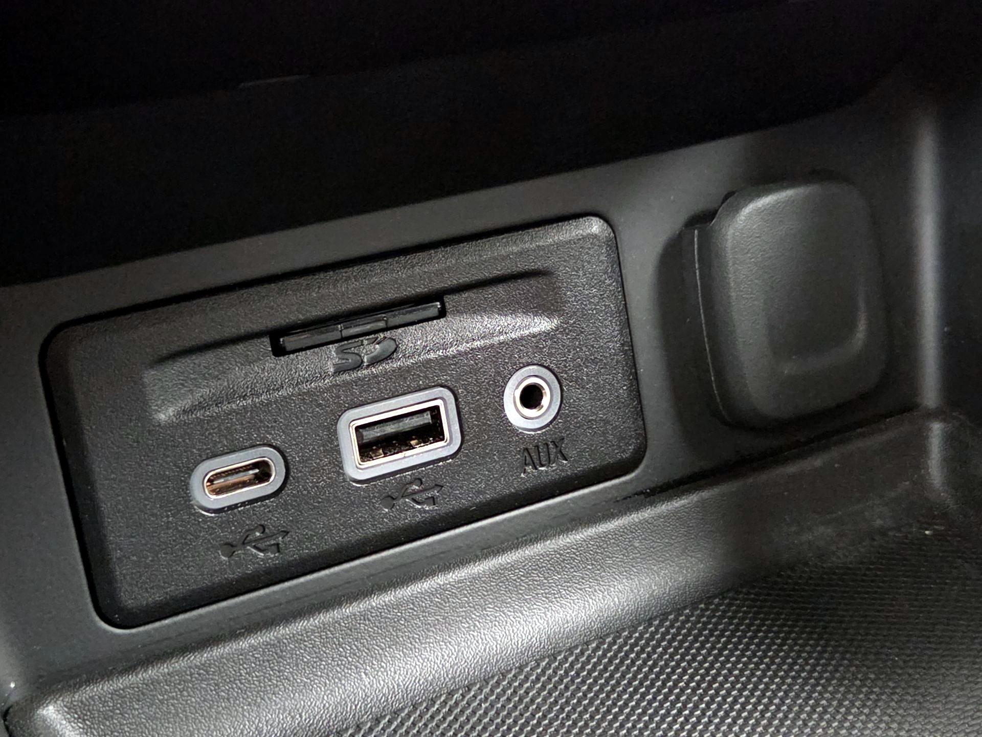 Thumbnail: 2020 GMC Terrain - 19