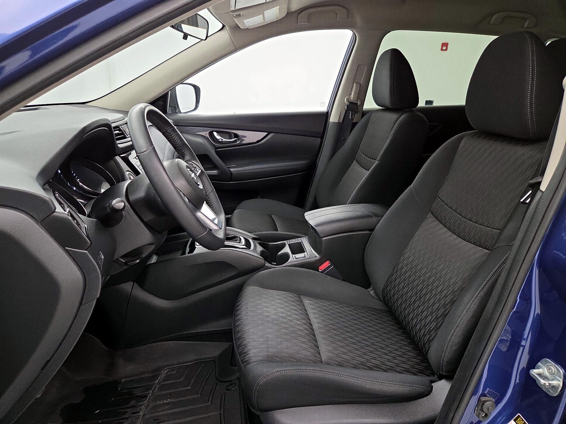 Thumbnail: 2018 Nissan Rogue - 9