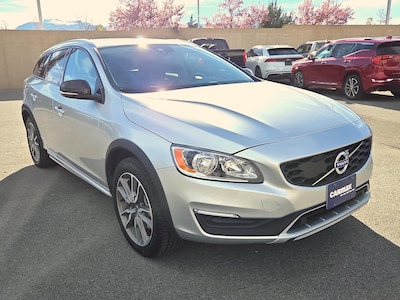 2018 Volvo V60 Cross Country T5