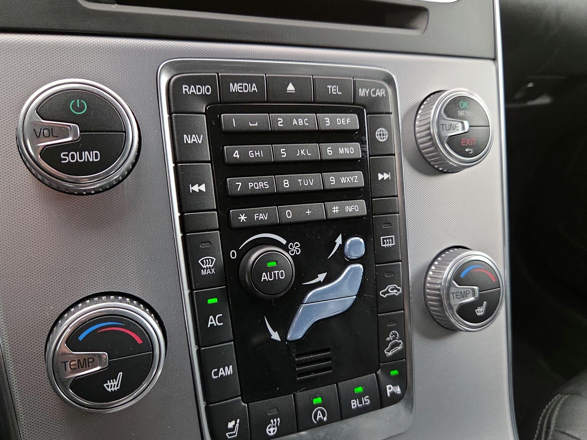 Thumbnail: 2018 Volvo S60 - 14