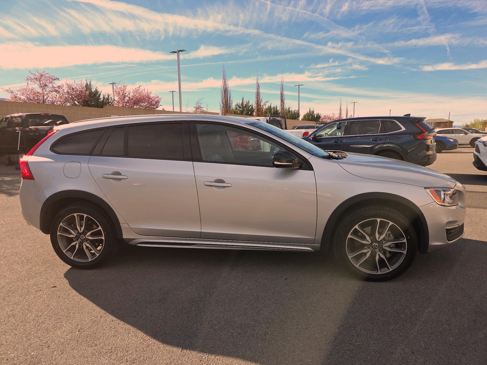 Thumbnail: 2018 Volvo S60 - 4