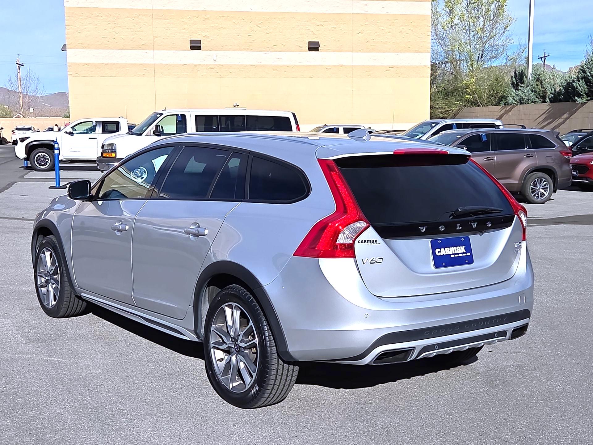 Thumbnail: 2018 Volvo S60 - 7