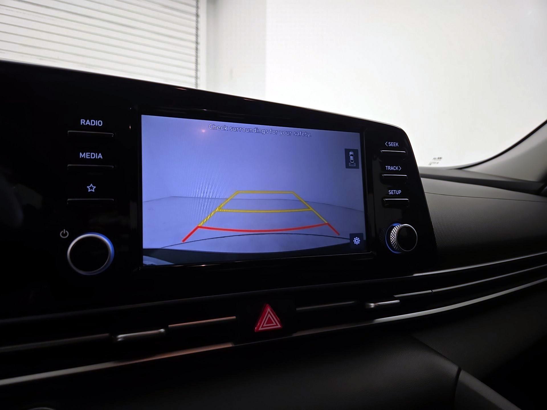 Thumbnail: 2022 Hyundai Elantra - 14