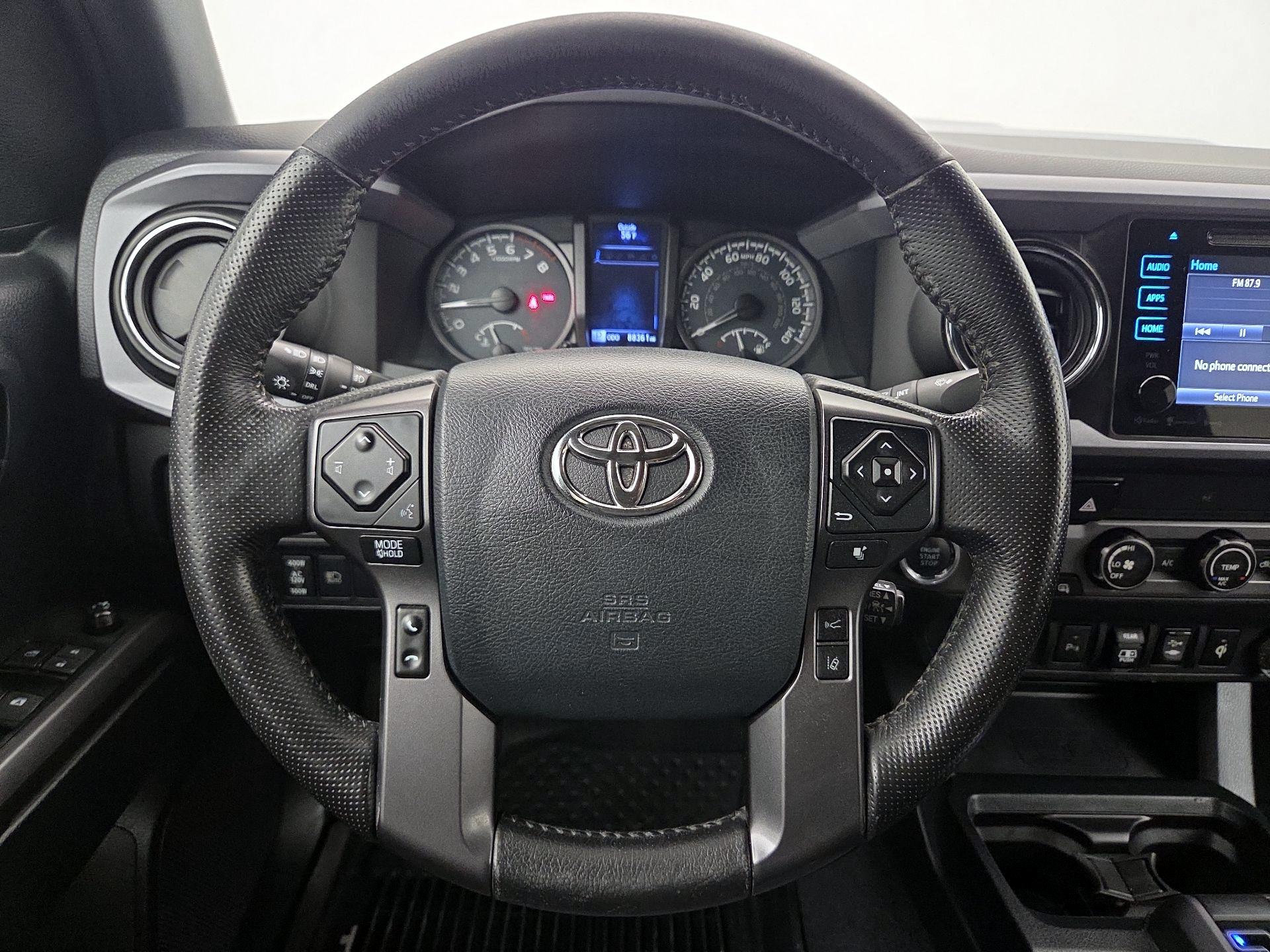 Thumbnail: 2019 Toyota Tacoma - 10