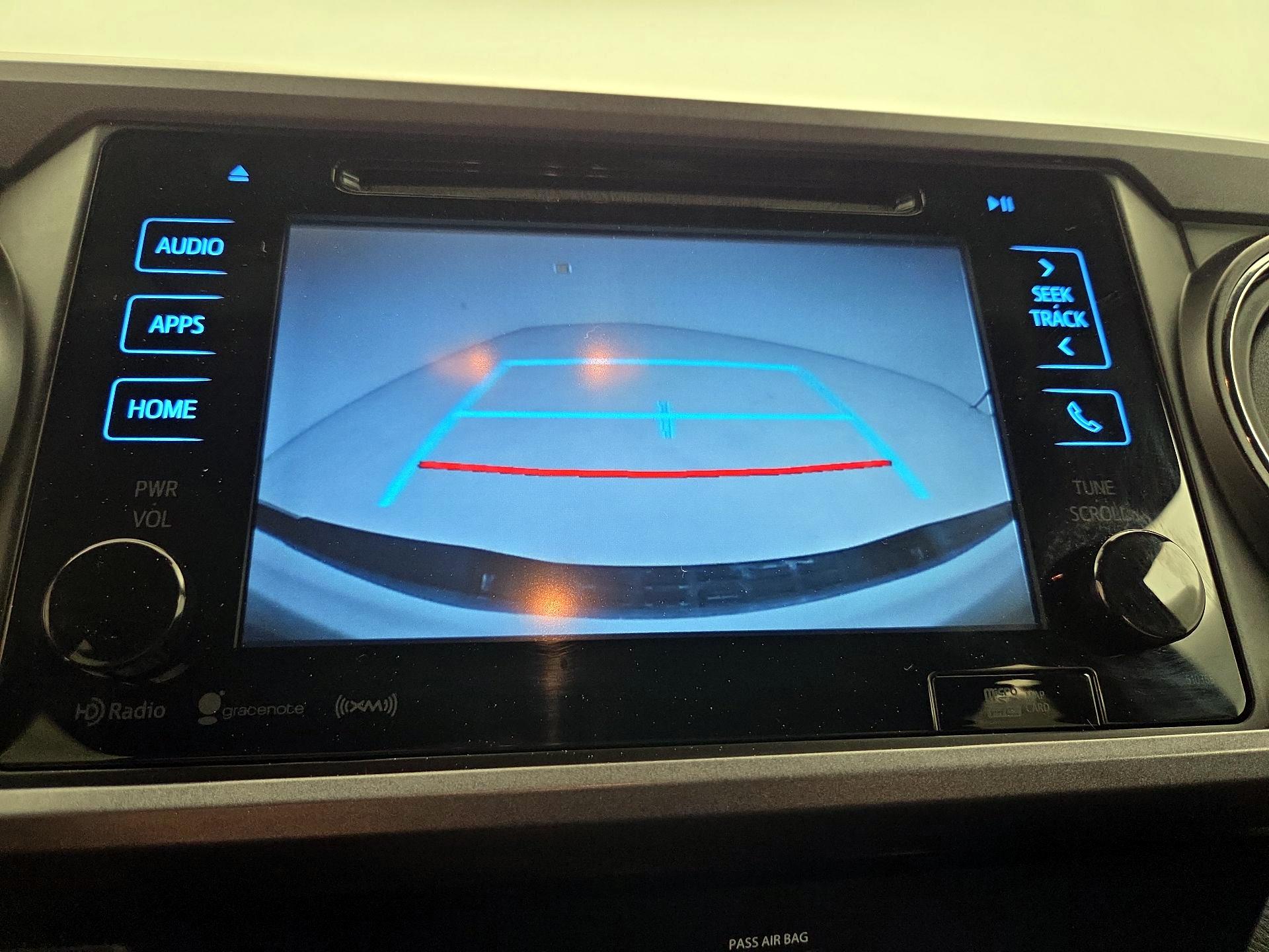 Thumbnail: 2019 Toyota Tacoma - 15