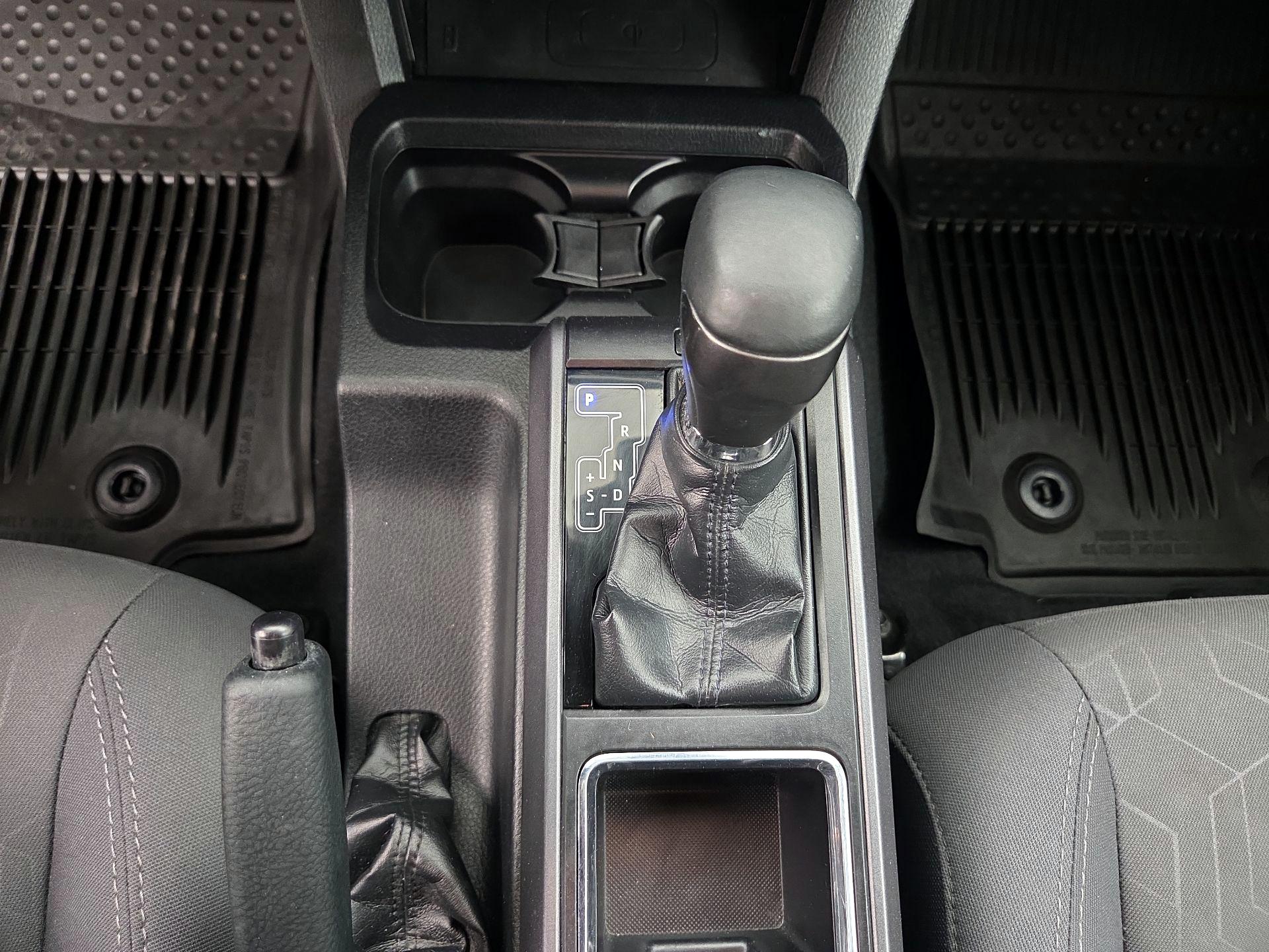 Thumbnail: 2019 Toyota Tacoma - 18