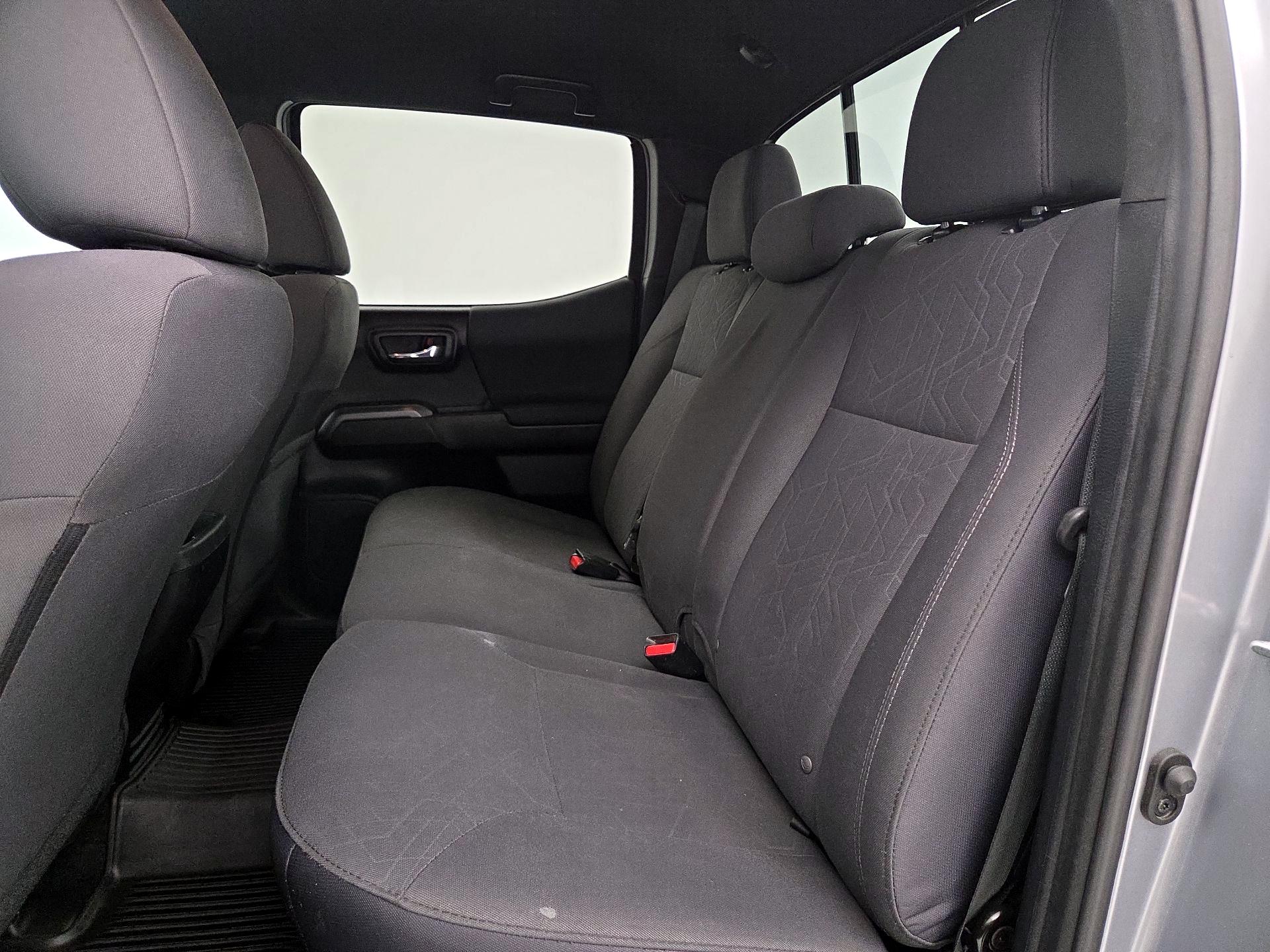 Thumbnail: 2019 Toyota Tacoma - 20